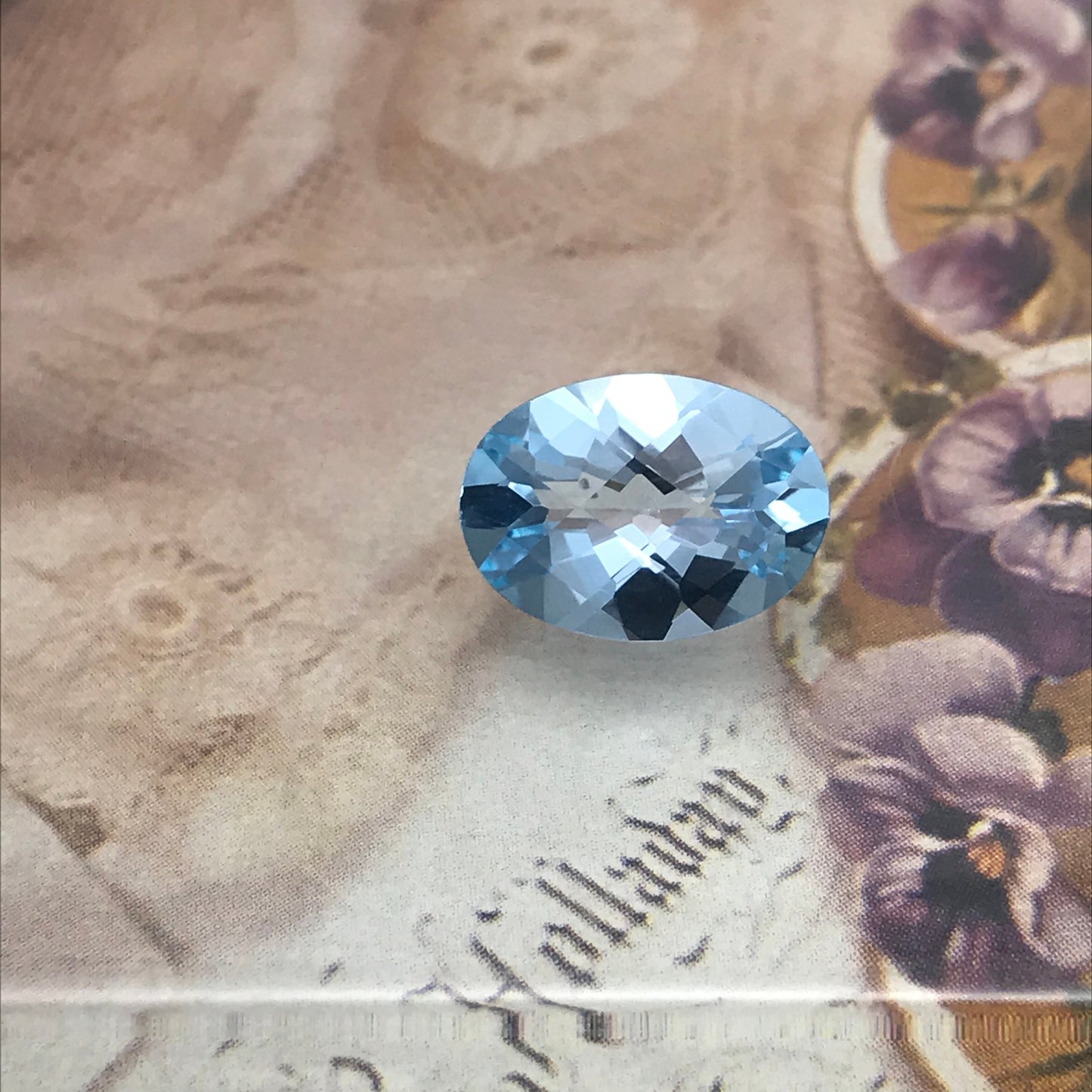 5.68 Carat Light Blue Topaz 13.7x10mm Oval Cut Loose Faceted Stone