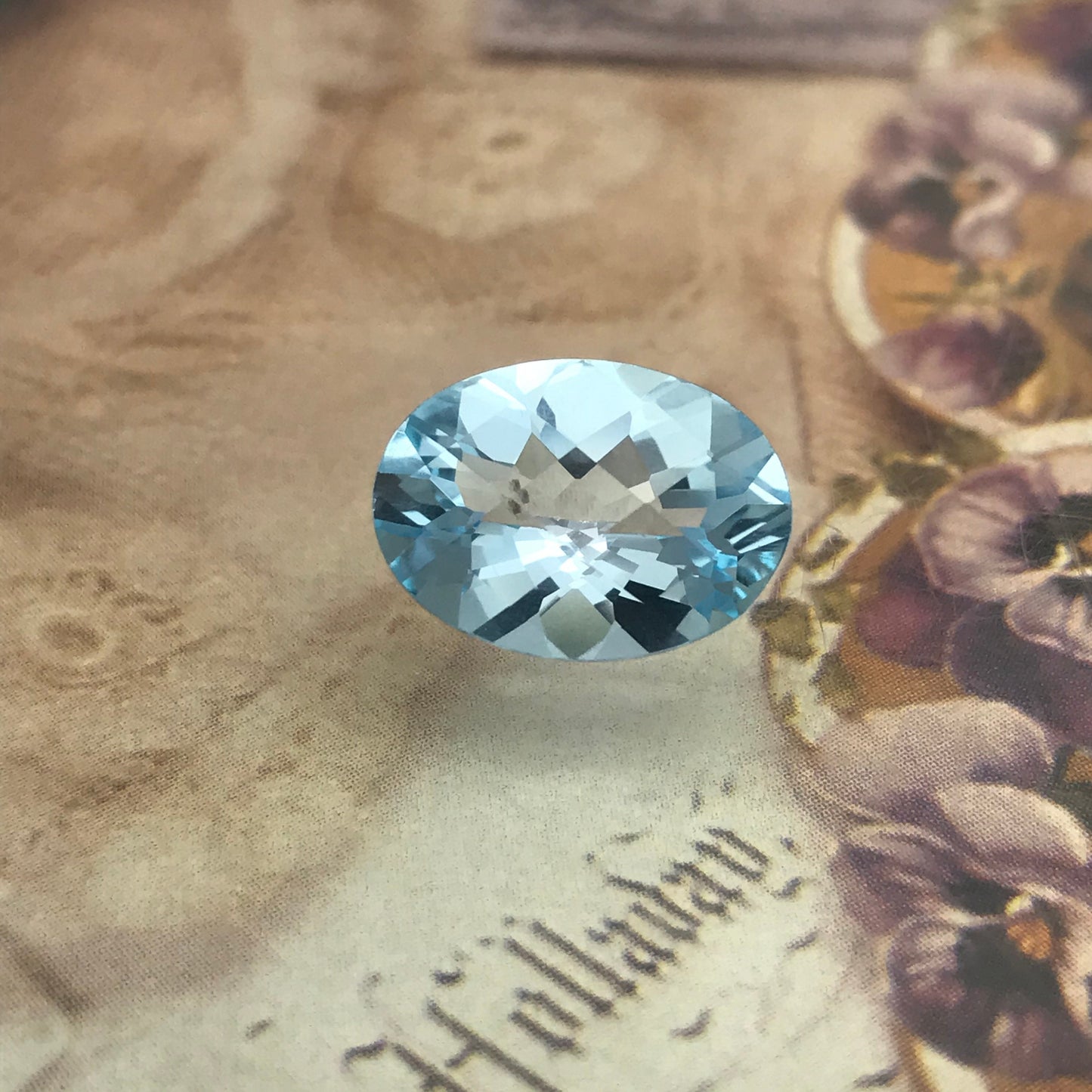 5.68 Carat Light Blue Topaz 13.7x10mm Oval Cut Loose Faceted Stone