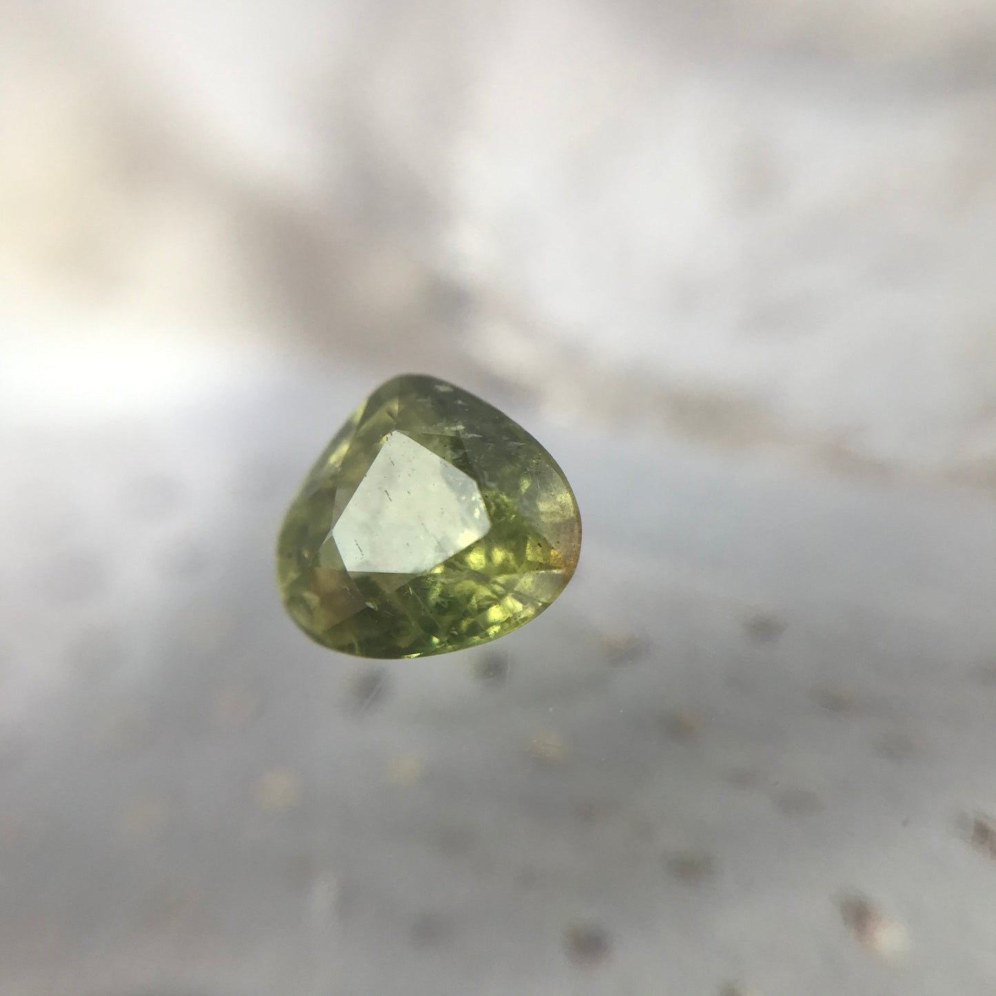 1.32 carat Natural Sapphire 6.2x6.7mm Fat Pear Cut Yellowish Green Corundum Faceted Loose Unmounted Gemstone Earth Mined Genuine Stone