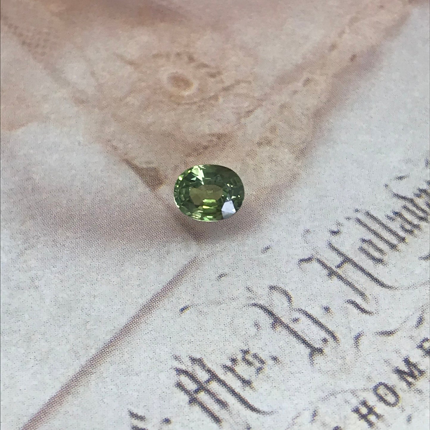 0.67 carat Natural Green Sapphire 5.6x4.5mmOval Cut Corundum Faceted Loose Unmounted Gemstone Earth Mined Genuine Stone Yellowish Green