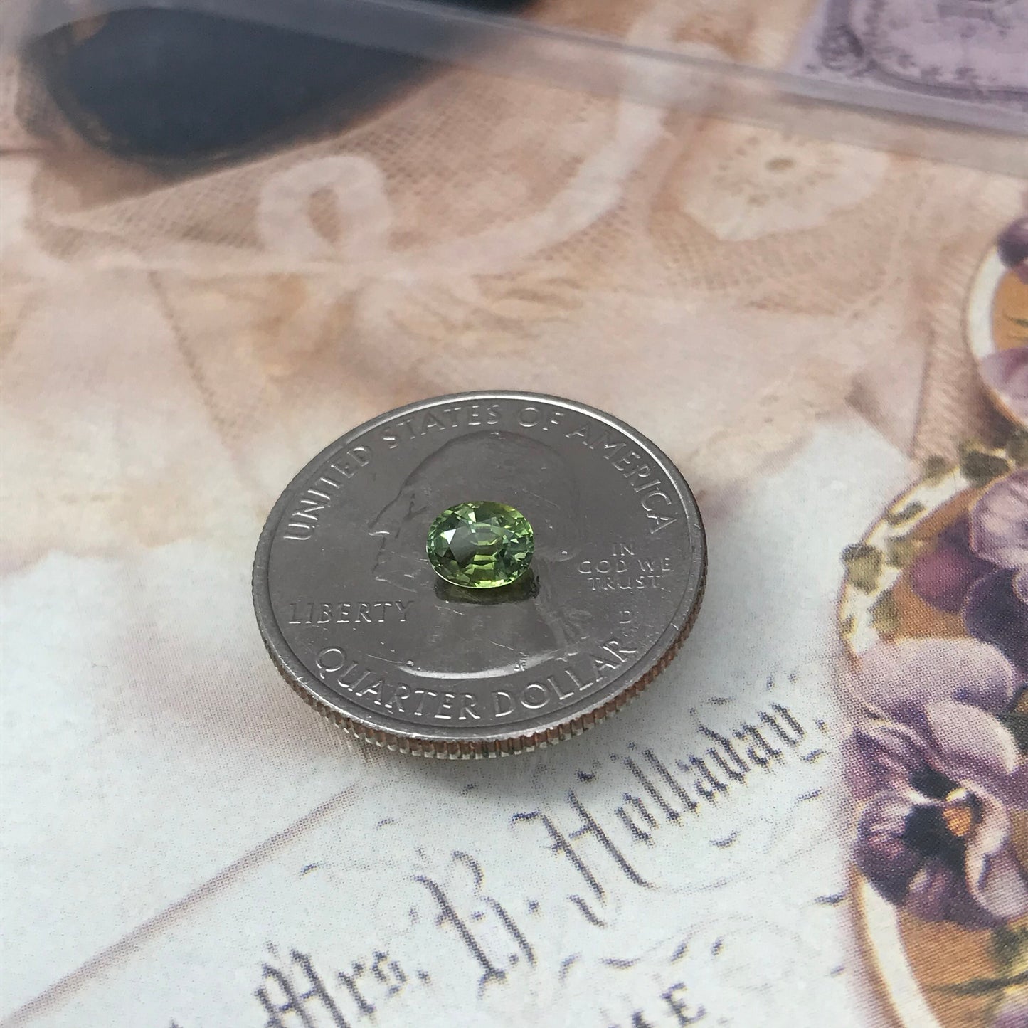 0.67 carat Natural Green Sapphire 5.6x4.5mmOval Cut Corundum Faceted Loose Unmounted Gemstone Earth Mined Genuine Stone Yellowish Green