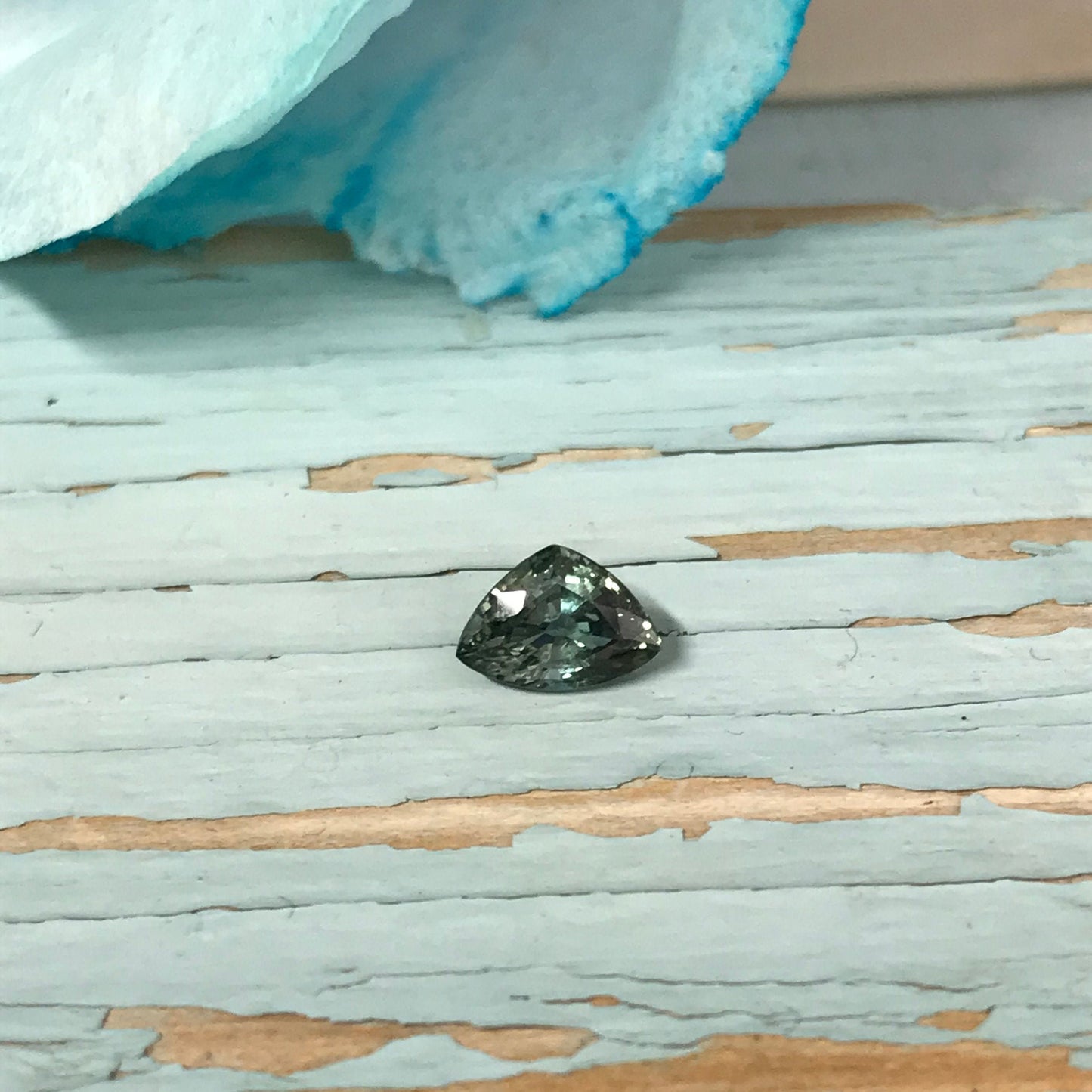 Natural Bluish Green Sapphire 7x5mm 0.95 Carat Gemstone Trillion Cut Corundum Gem Faceted Loose Unmounted