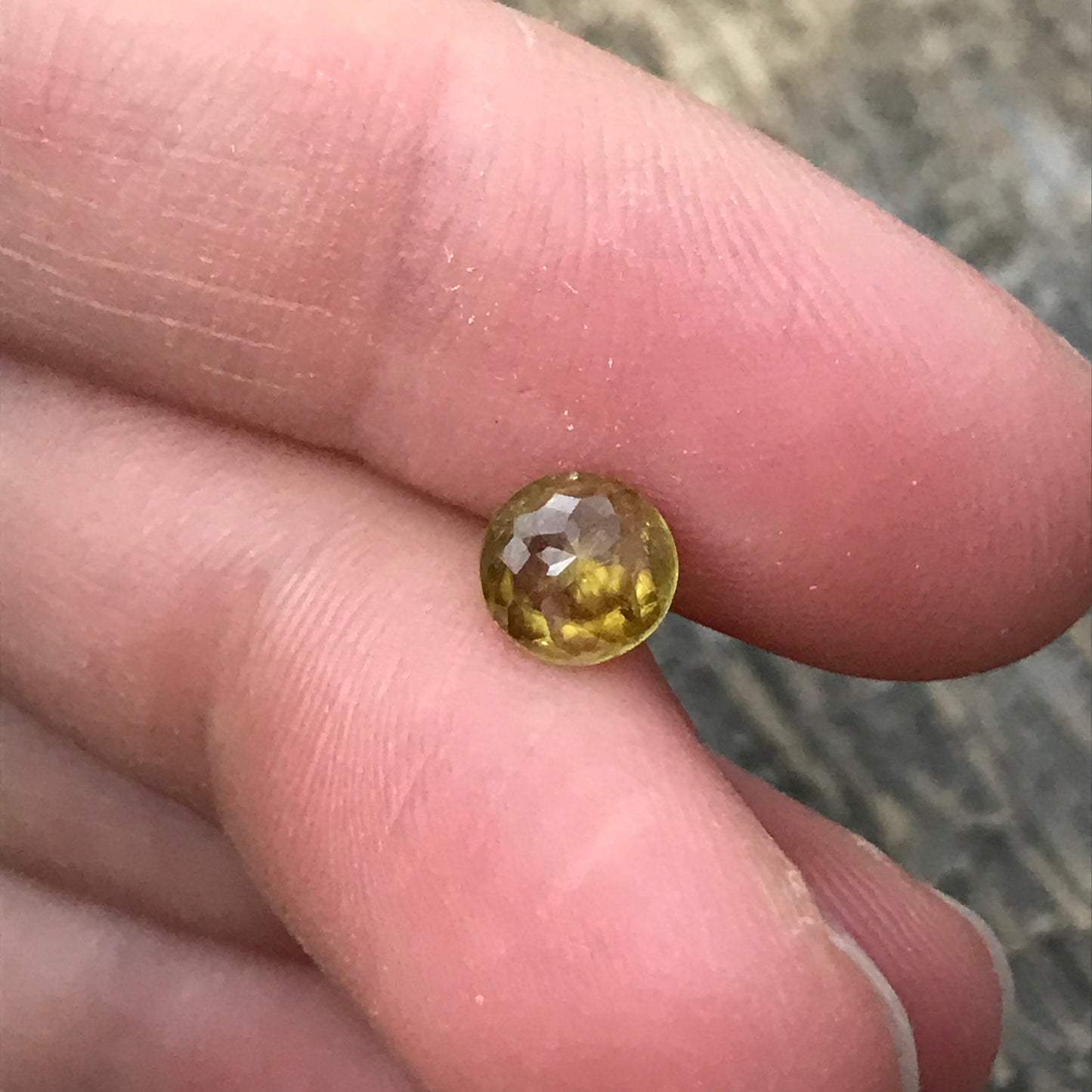 6mm Yellow Sphene 0.83 Carat Round Cut, Natural Untreated from Madagascar, unmounted loose wholesale gemstone for jewelry