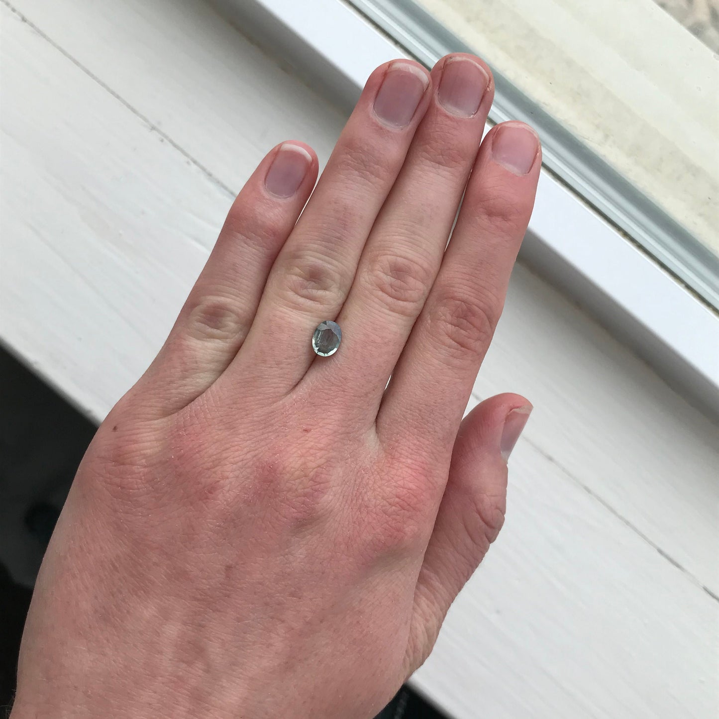 Color Change Natural Sapphire 7.5x5.7 mm Oval 1.20 Carat - Purple to Green Untreated Gemstone - Corundum Gem Faceted Loose Unmounted