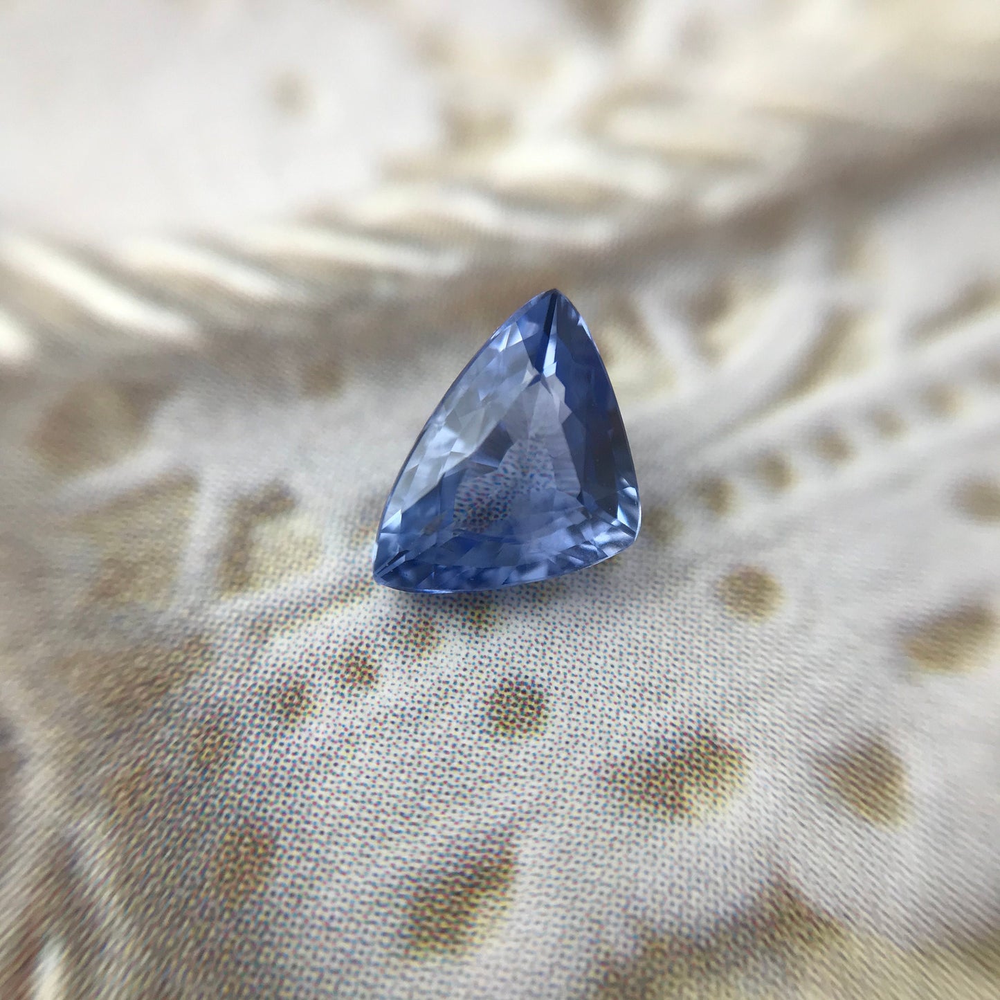 Natural Medium Light Blue Sapphire 7.3x5.2mm Trillion Triangle 0.85 carat Corundum Gem Faceted Loose Unmounted Gemstone Heated Sapphire