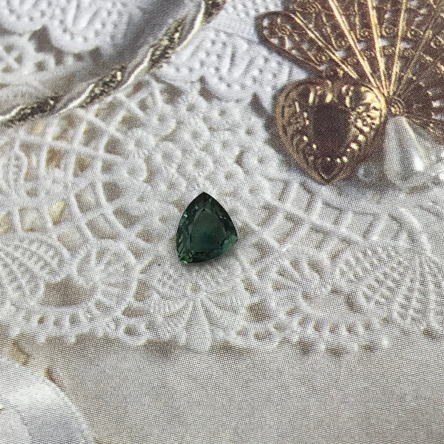 Natural Bluish Green Sapphire 6.3 x 5.2 mm 0.99 Carat Gemstone Trillion Cut Corundum Gem Faceted Loose Unmounted