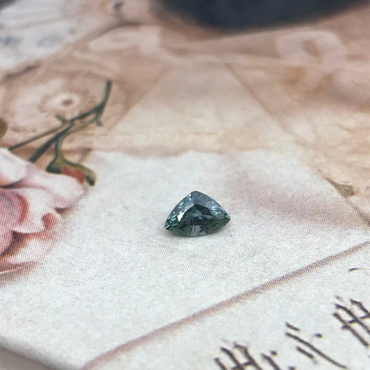 Natural Bluish Green Sapphire 6x4mm 0.70 Carat Gemstone Trillion Cut Corundum Gem Faceted Loose Unmounted