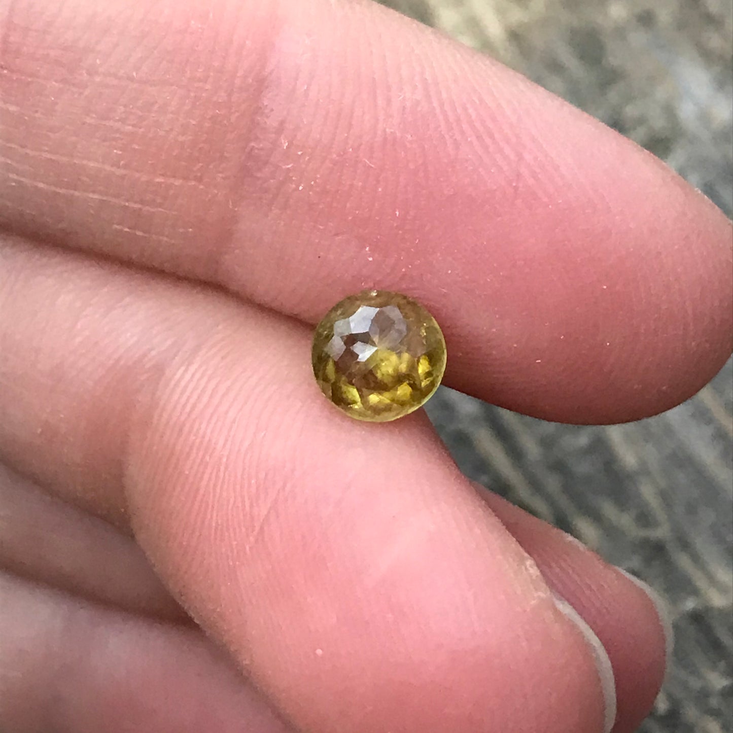 6mm Yellow Sphene 0.83 Carat Round Cut, Natural Untreated from Madagascar, unmounted loose wholesale gemstone for jewelry