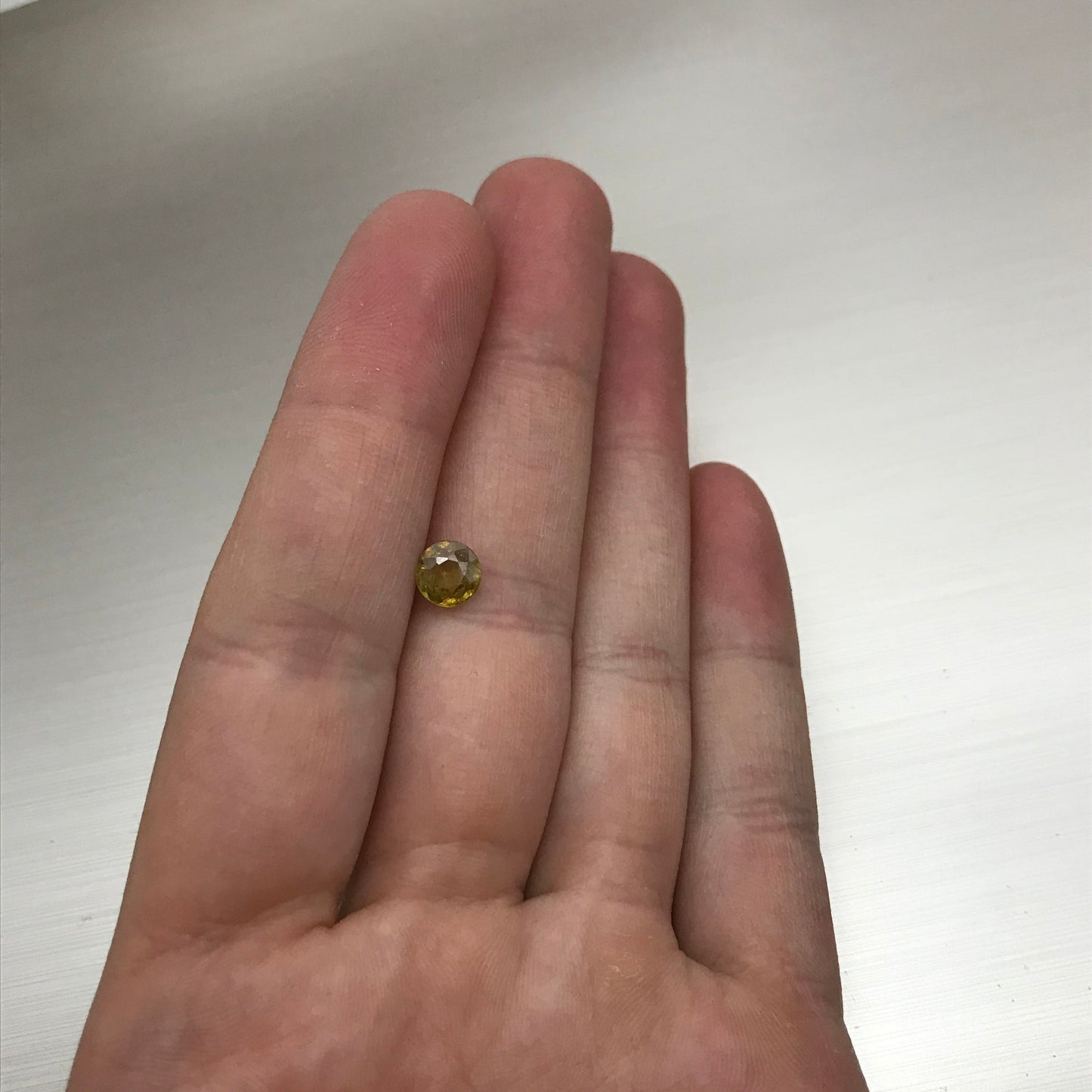 6mm Yellow Sphene 0.83 Carat Round Cut, Natural Untreated from Madagascar, unmounted loose wholesale gemstone for jewelry