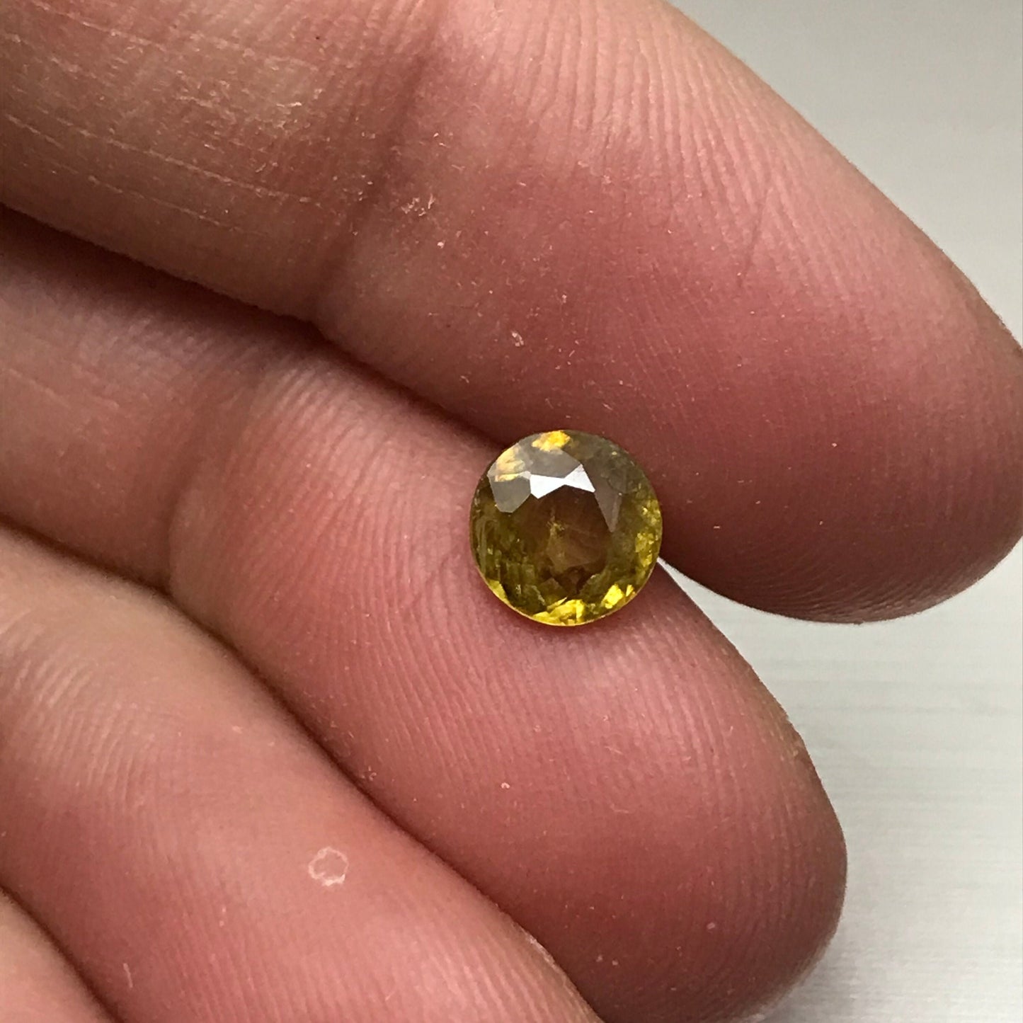 6mm Yellow Sphene 0.83 Carat Round Cut, Natural Untreated from Madagascar, unmounted loose wholesale gemstone for jewelry
