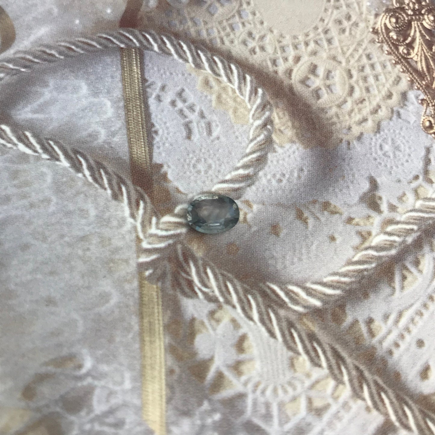 Color Change Natural Sapphire 7.5x5.7 mm Oval 1.20 Carat - Purple to Green Untreated Gemstone - Corundum Gem Faceted Loose Unmounted