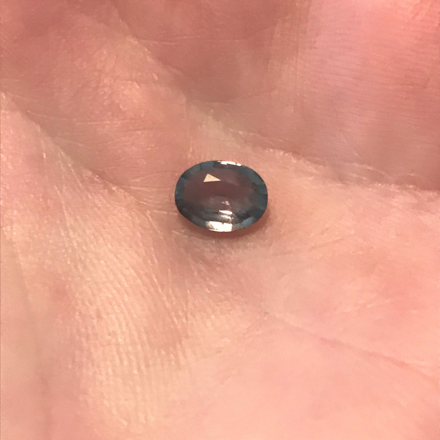 Color Change Natural Sapphire 7.5x5.7 mm Oval 1.20 Carat - Purple to Green Untreated Gemstone - Corundum Gem Faceted Loose Unmounted