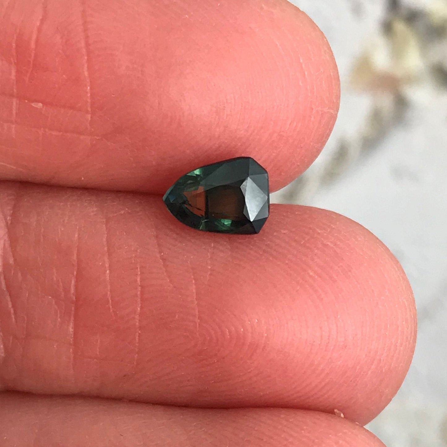Natural Sapphire 6.5 x4.7 mm Fancy Shield Cut 0.96 Carats Faceted Loose Unmounted Gemstone Dark Blue Green Yellow Parti Sapphire