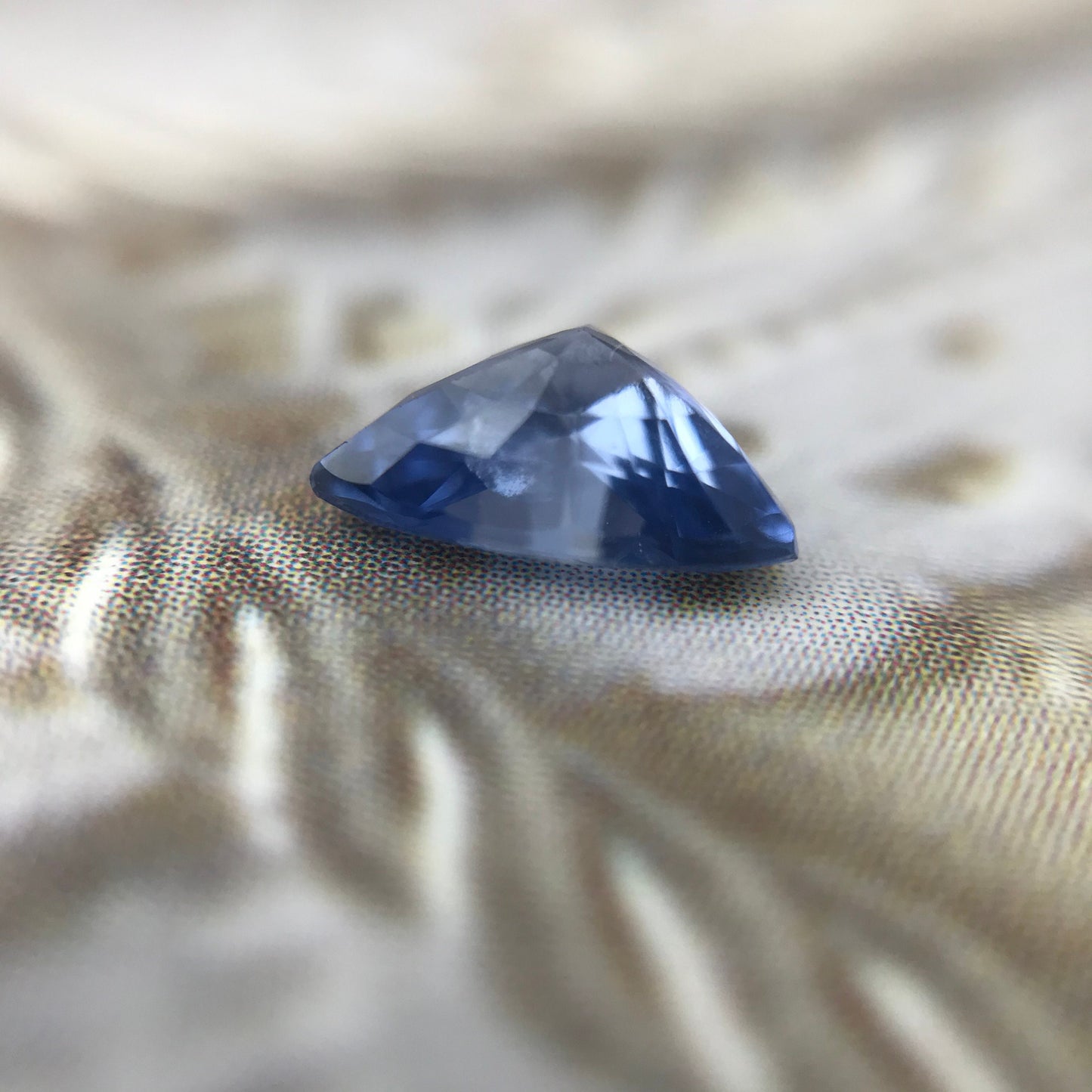 Natural Medium Light Blue Sapphire 7.3x5.2mm Trillion Triangle 0.85 carat Corundum Gem Faceted Loose Unmounted Gemstone Heated Sapphire