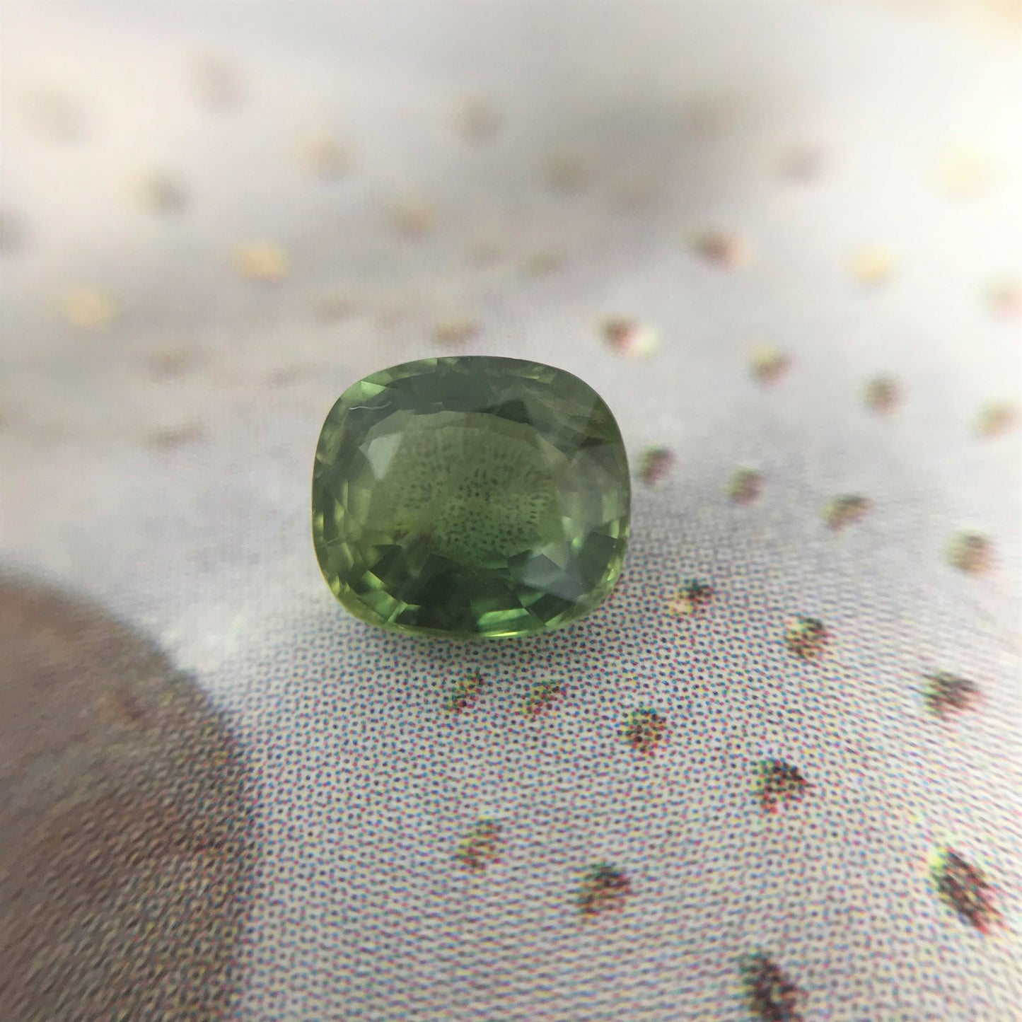 Natural Green Sapphire 0.94 carat 5.7x5mm Cushion Cut, Loose Gem Unmounted Gemstone Faceted Stone Yellowish Green Sapphire