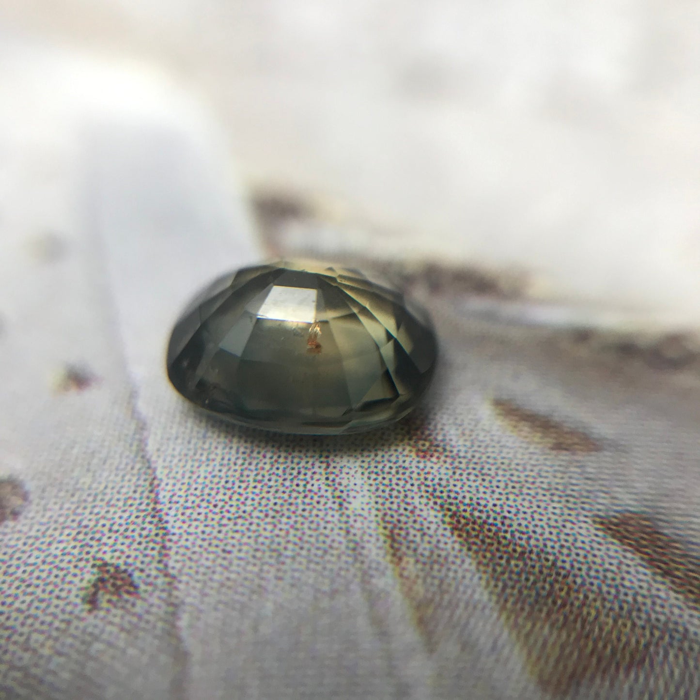 Color Change Natural Sapphire 6.7x5.7 mm Oval 1.16 Carat - Purple to Green Gemstone - Corundum Gem Faceted Loose Unmounted