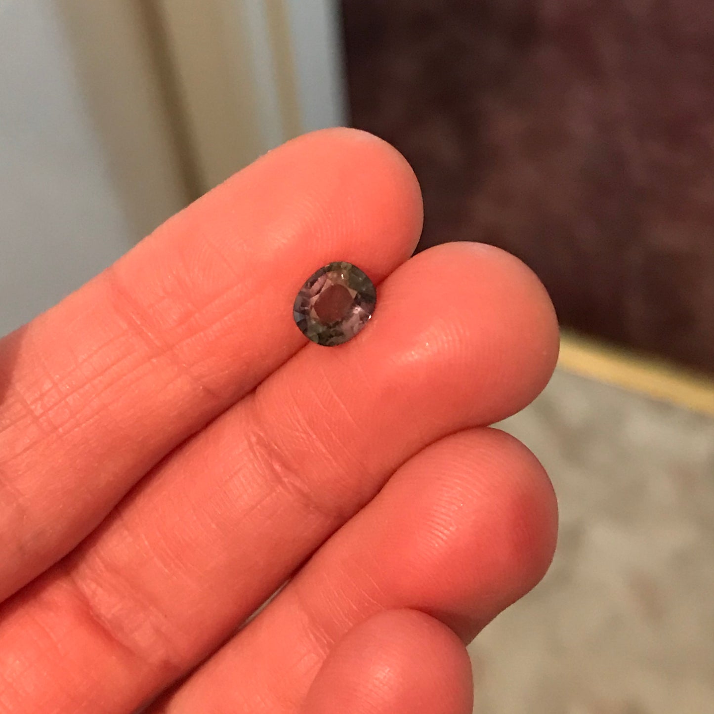 Color Change Natural Sapphire 6.7x5.7 mm Oval 1.16 Carat - Purple to Green Gemstone - Corundum Gem Faceted Loose Unmounted