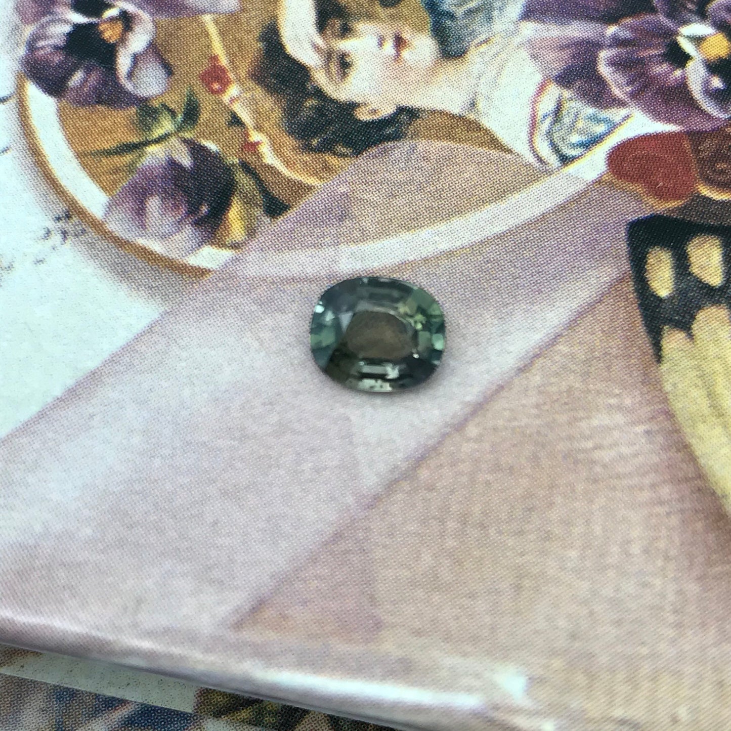 Color Change Natural Sapphire 6.7x5.7 mm Oval 1.16 Carat - Purple to Green Gemstone - Corundum Gem Faceted Loose Unmounted