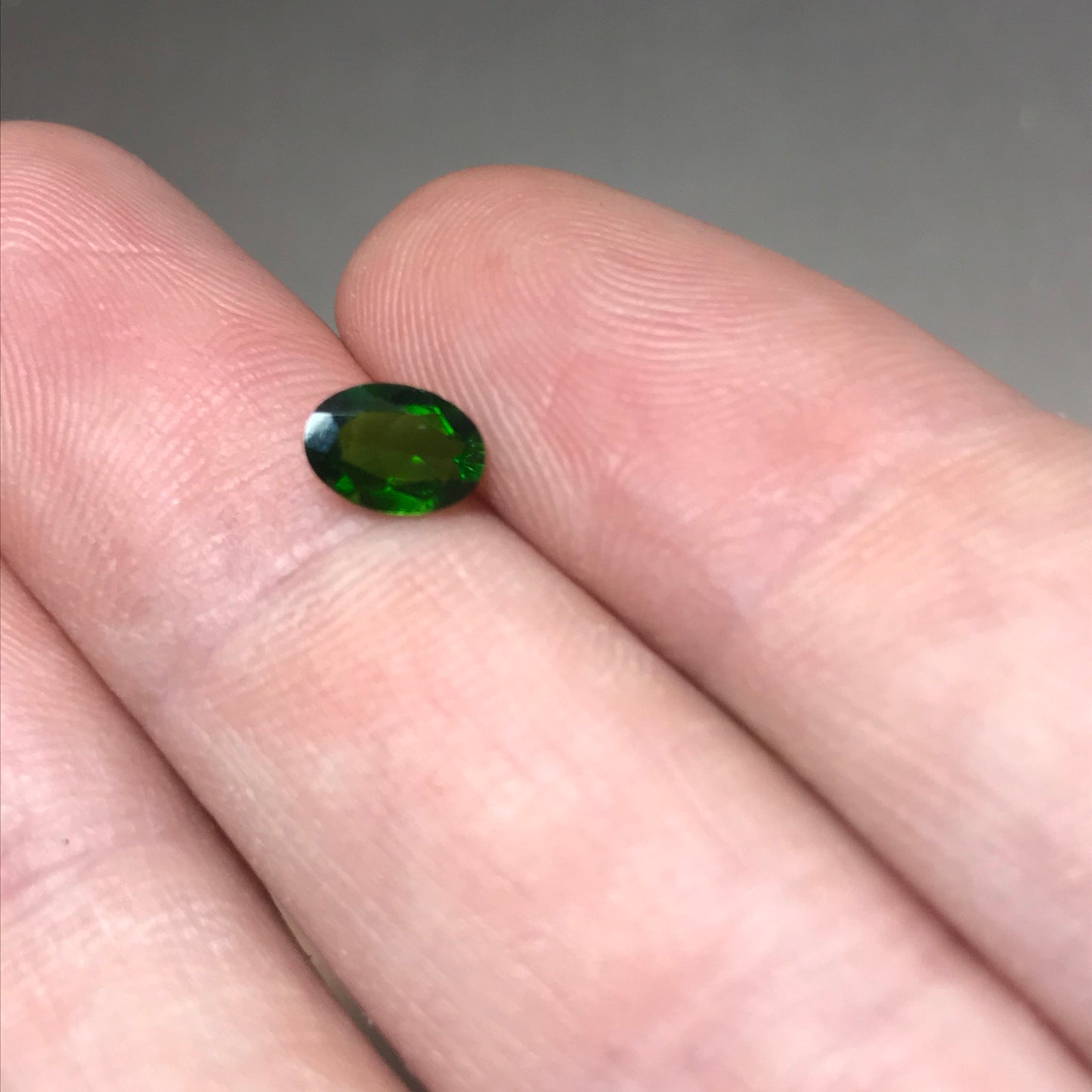 7x5mm Green Chrome Diopside 0.69 carat Oval Cut, Unmounted Faceted Loose Gemstone