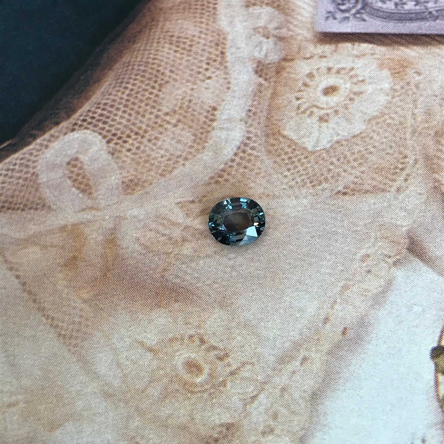 Color Change Natural Sapphire 6.4x5.4mm Oval 0.96 Carat - Blue Purple to Blue Green Gemstone - Corundum Gem Faceted Loose Unmounted