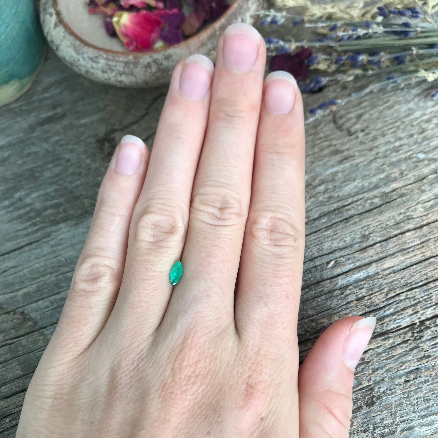 0.34 carat Natural Green Emerald 7x3mm Marquise Cut Loose Gem Faceted Recycled Gemstone Flowing Gems, US Seller, Reclaimed Gem