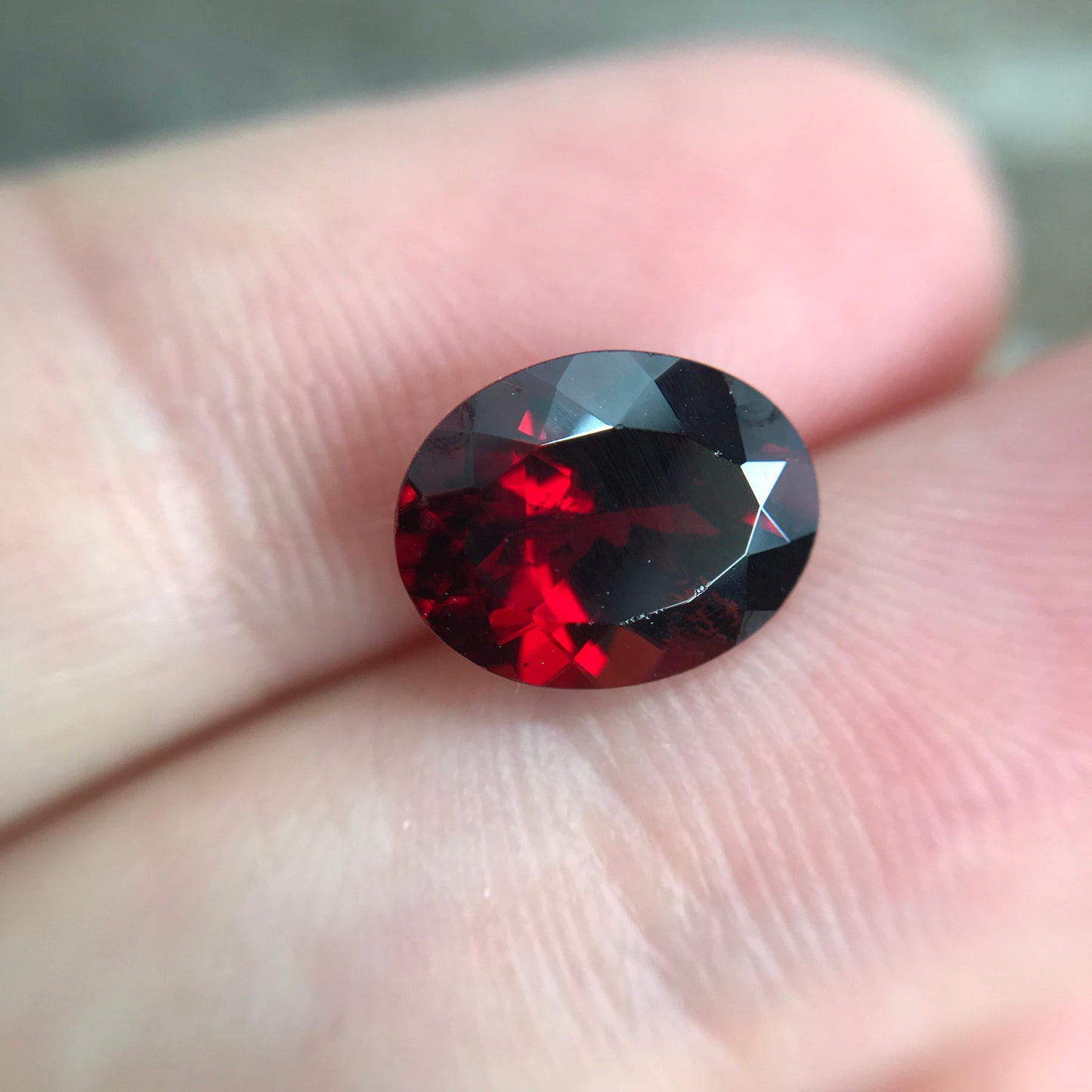 Natural Deep Red Garnet, 3 carat 10x8mm Oval Cut, Unmounted Faceted Loose Gemstone, Reclaimed Recycled Gemstone