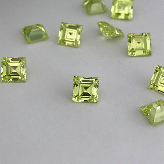 One- Loose Yellow Green Cubic Zirconia, 6mm Square CZ, 2 carat Chartreuse Carre cu , Diamond Simulant, Recycled CZ, Double Sided Rose Cut