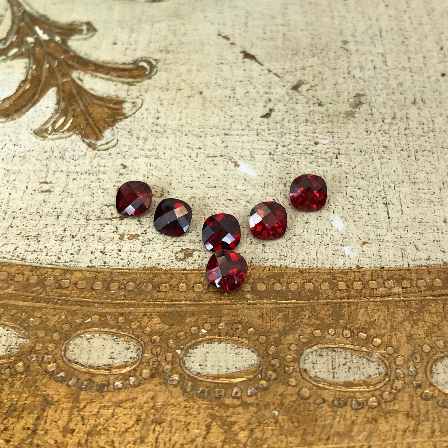 One Garnet 6mm Cushion Cut Checkerboard Cut Faceted Loose Stones Unmounted Gemstone Red Flowing Gems Approx 1 ct Garnet