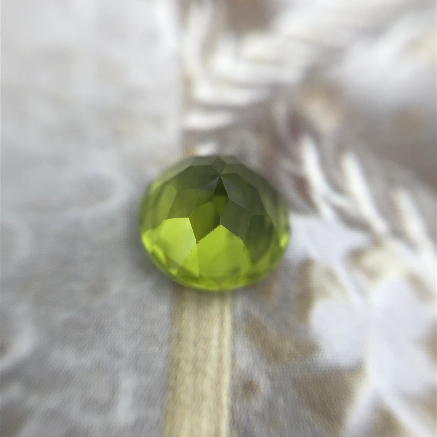 Green Peridot 7.8 mm Round Cut 2.26 carat Loose Natural Gem August Birthstone for Jewelry Making Faceted Unmounted Gemstone, Natural Peridot