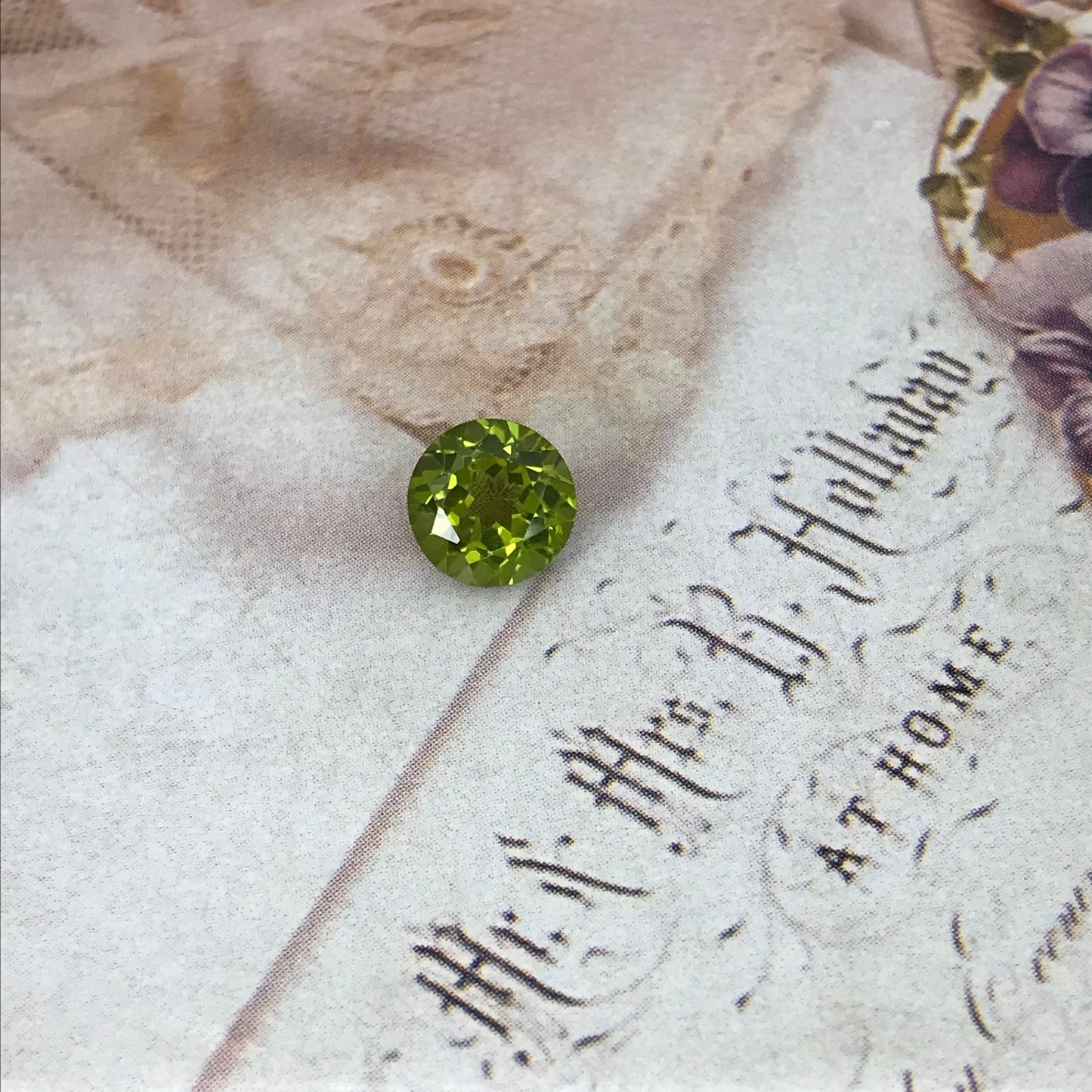 Green Peridot 7.8 mm Round Cut 2.26 carat Loose Natural Gem August Birthstone for Jewelry Making Faceted Unmounted Gemstone, Natural Peridot