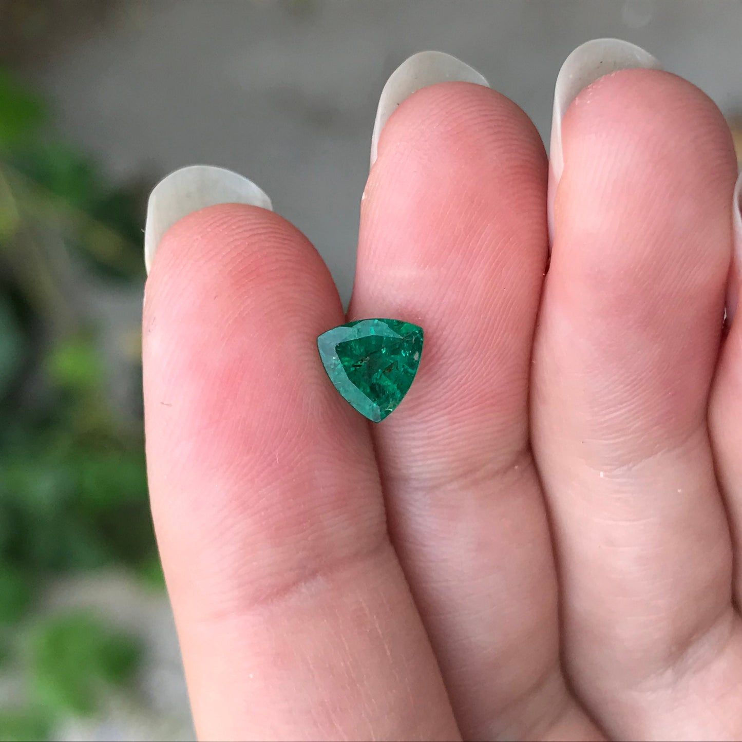 0.89 ct Natural Emerald About 6.4mm Trillion Cut Faceted Gem Precious Gemstone Deep Green Gem Real Natural Vivid Green Stone 6.5mm