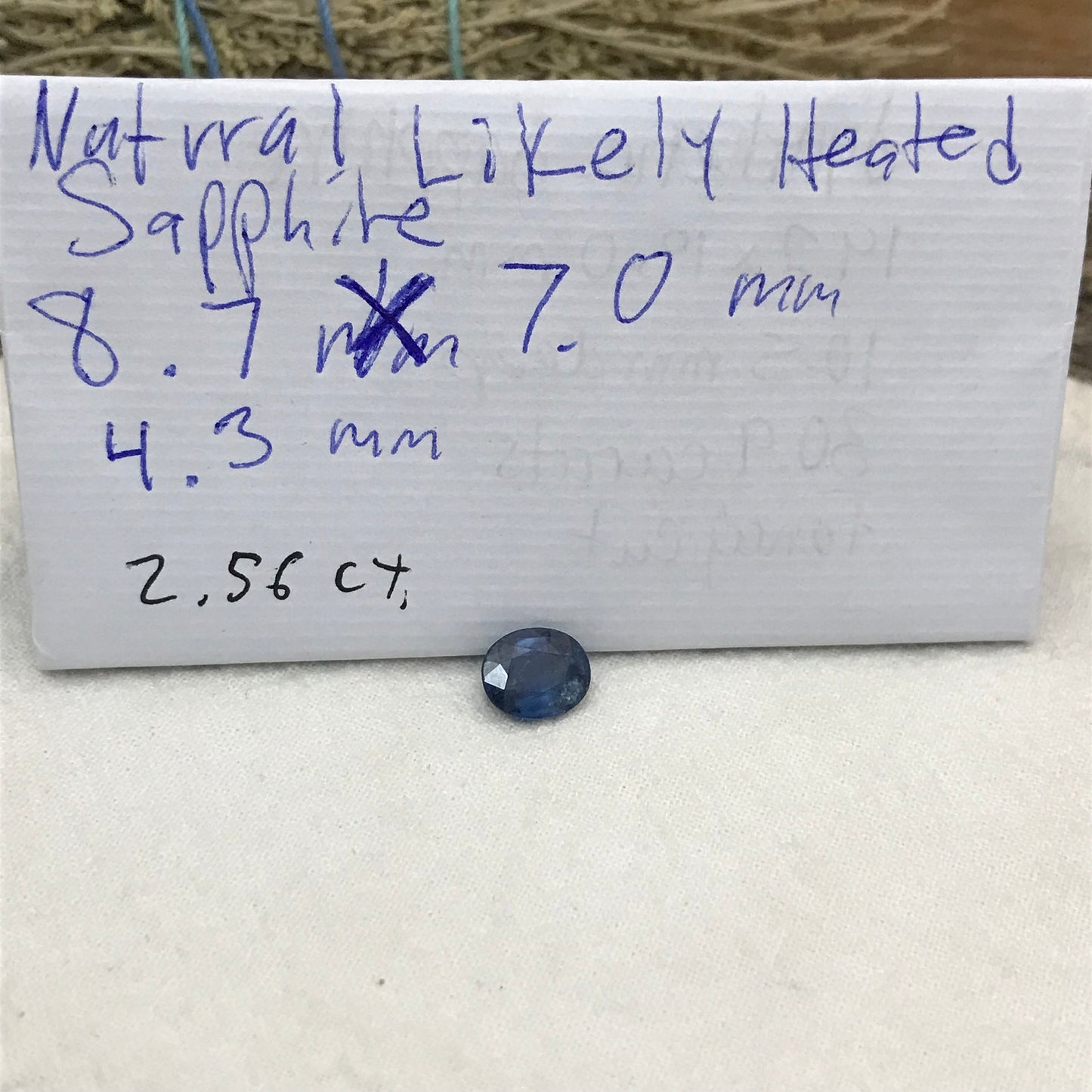 2.5 ct Natural Blue Sapphire, 8.7x7mm Oval Medium Blue Gem Faceted Loose Unmounted Gemstone