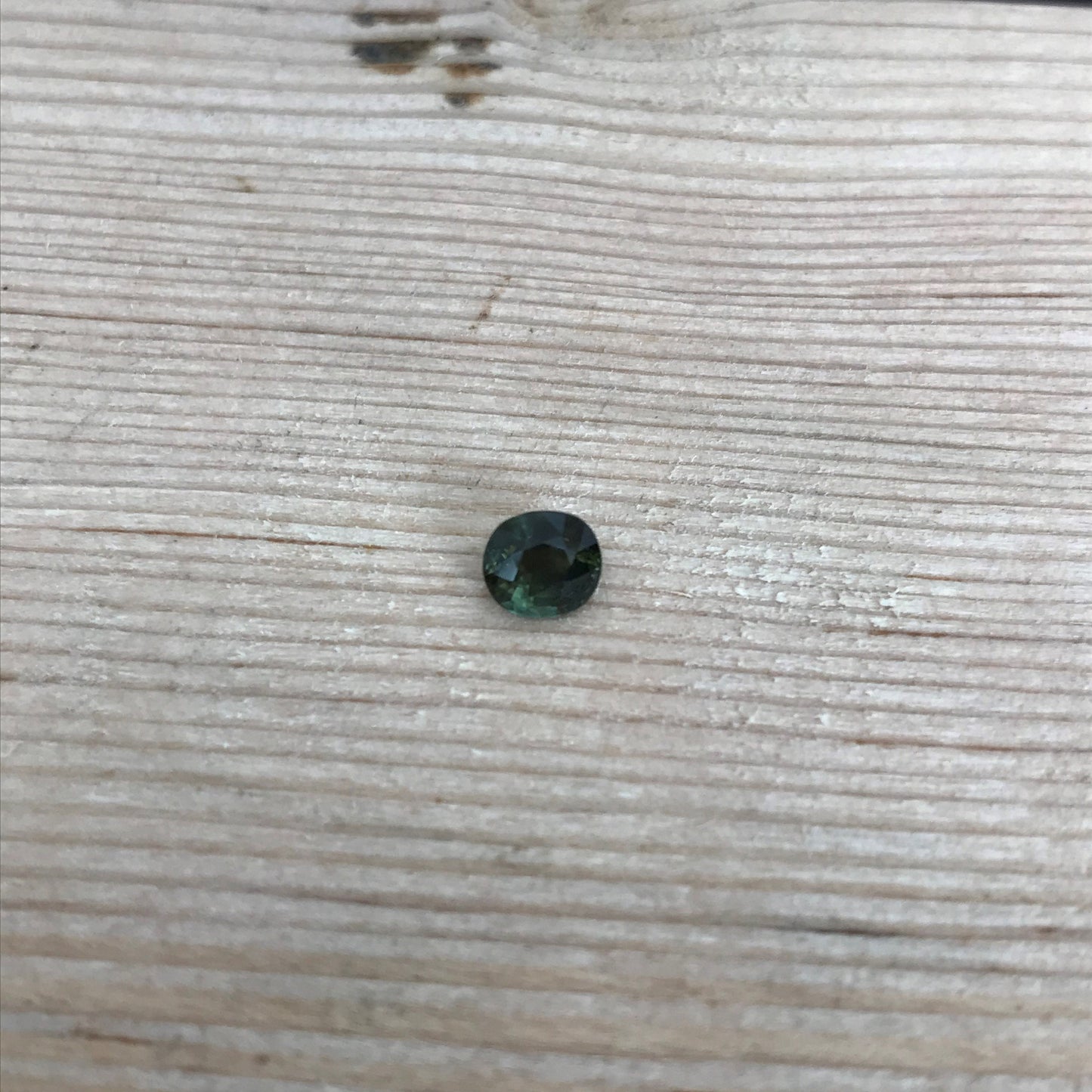 Natural Green Sapphire 5.6x5mm 1 Carat Oval Corundum Faceted Gem Loose Unmounted Green Gemstone
