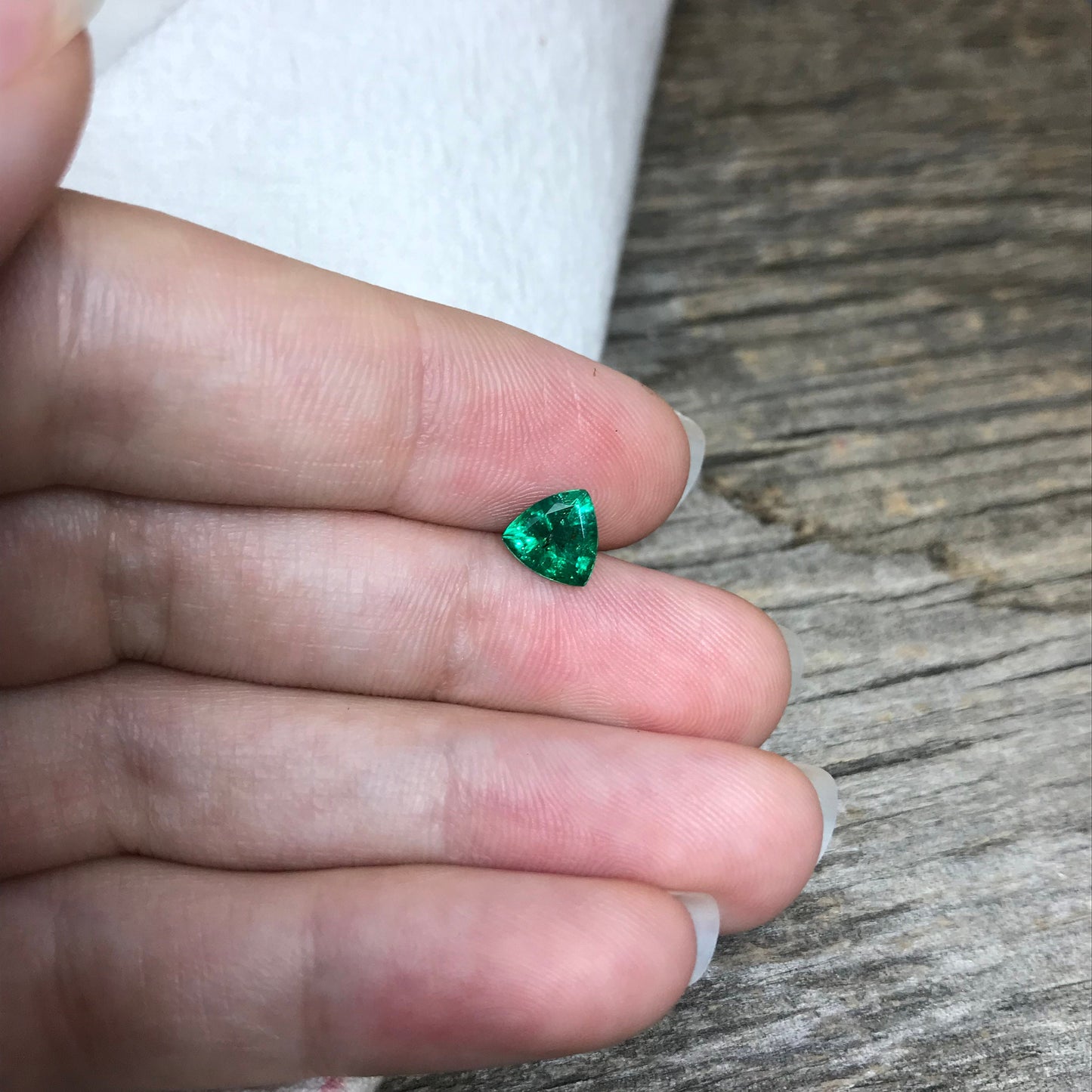 0.89 ct Natural Emerald About 6.4mm Trillion Cut Faceted Gem Precious Gemstone Deep Green Gem Real Natural Vivid Green Stone 6.5mm