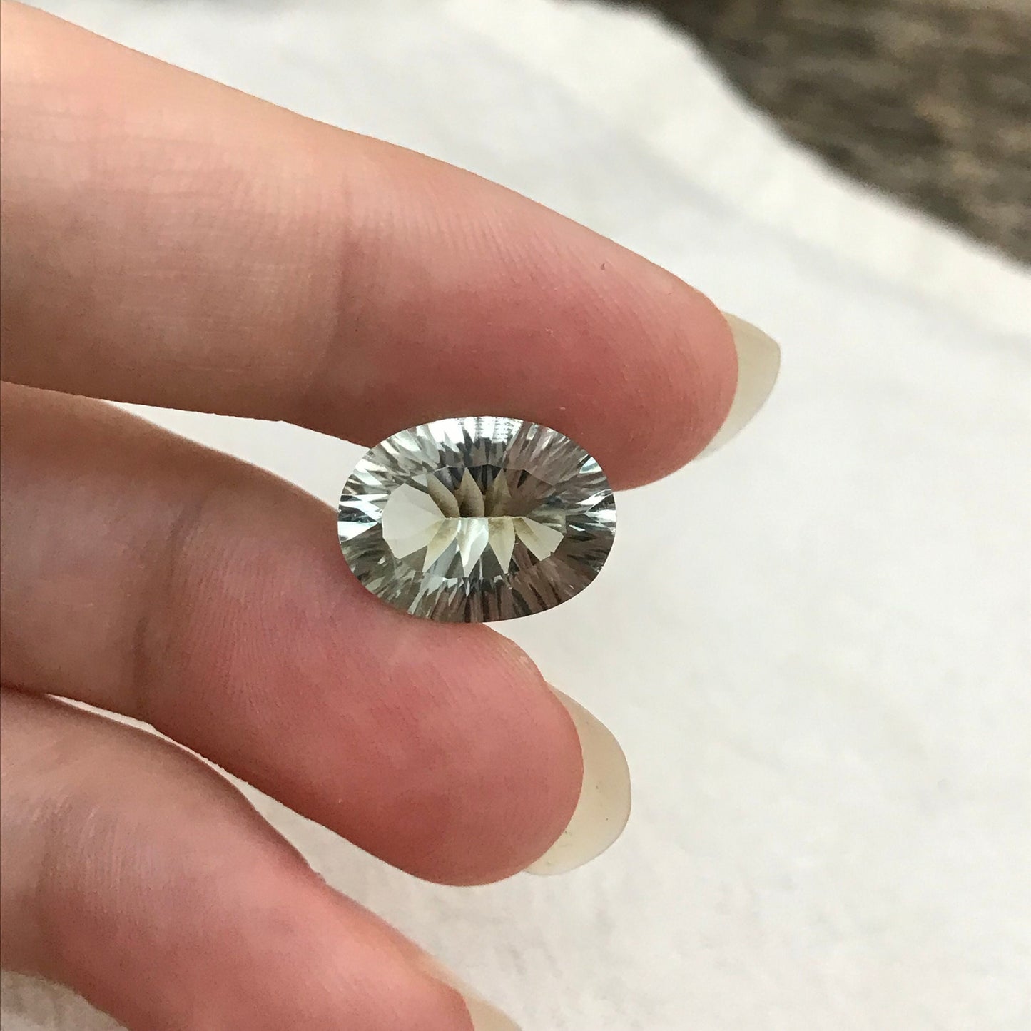 5.79 carat Prasiolite (Light Green Quarts) 14x10.5mm Oval Fantacy Cut, Faceted Loose Green Gemstone, Green Amethyst