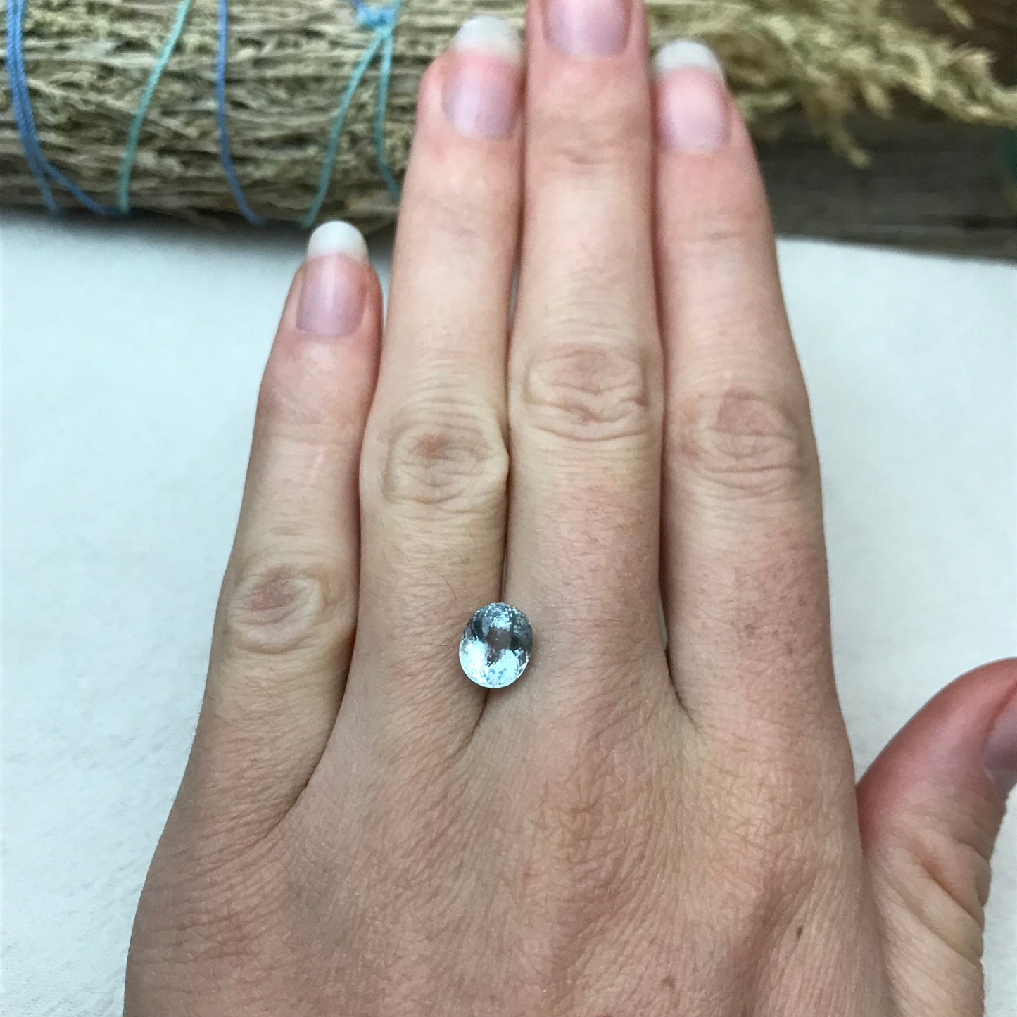 Aquamarine 2 carat 8.4x7mm Oval Cut Natural Aquamarine, Faceted Loose Gem Unmounted Gemstone, FlowingGems 8.5x7mm