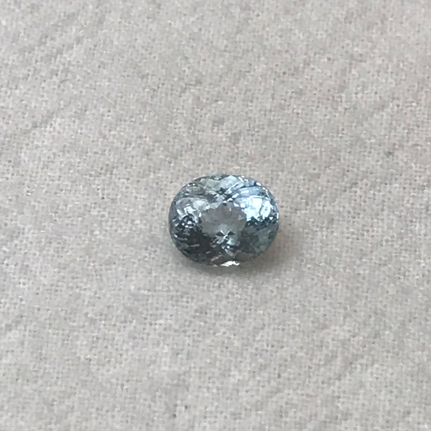 Aquamarine 2 carat 8.4x7mm Oval Cut Natural Aquamarine, Faceted Loose Gem Unmounted Gemstone, FlowingGems 8.5x7mm