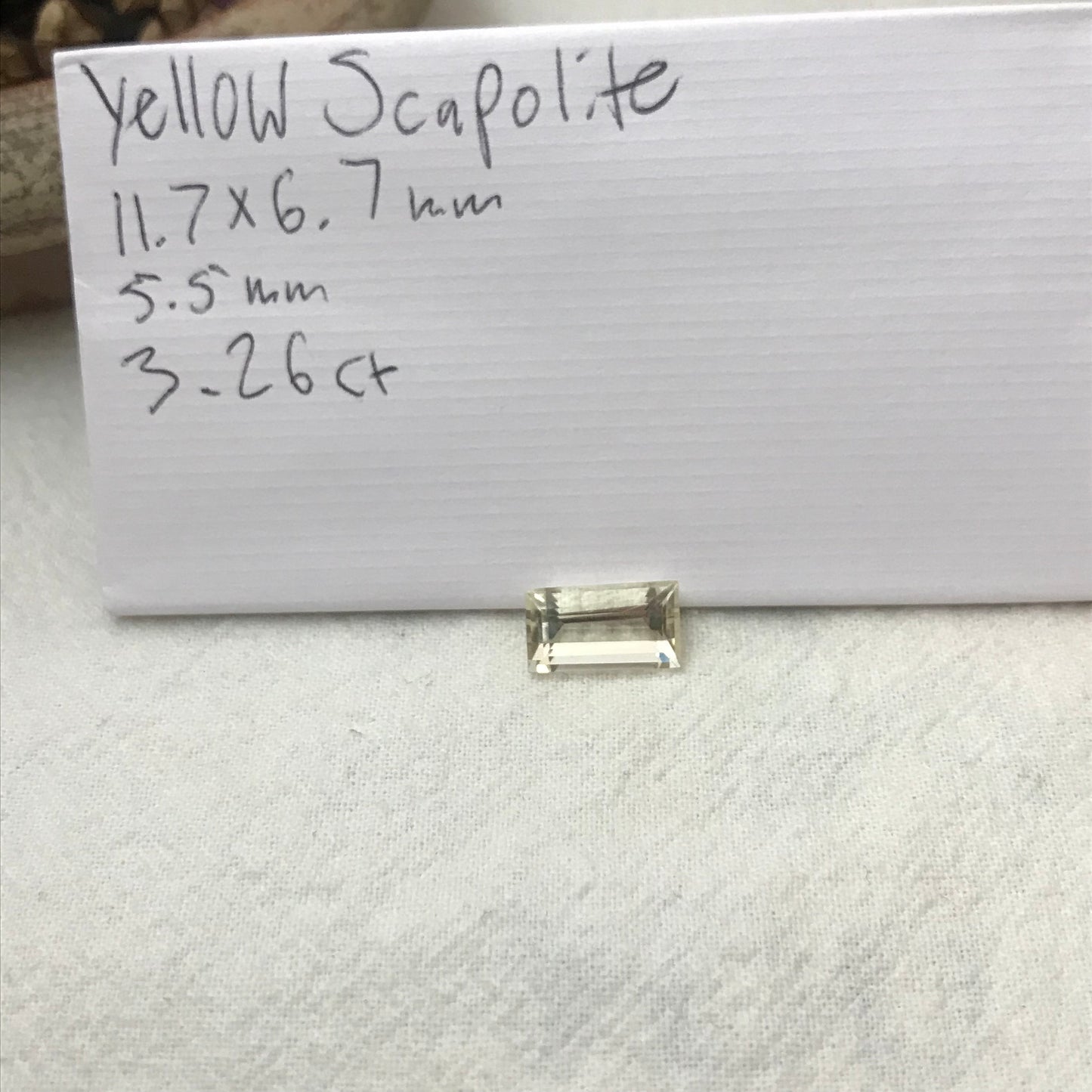 3.26 carat Yellow Scapolite, 11.7x6.7mm Baguette cut, Cut loose Gemstone Faceted Gem Natural Gems