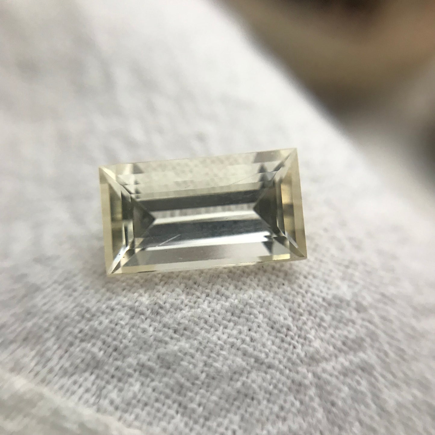 3.26 carat Yellow Scapolite, 11.7x6.7mm Baguette cut, Cut loose Gemstone Faceted Gem Natural Gems