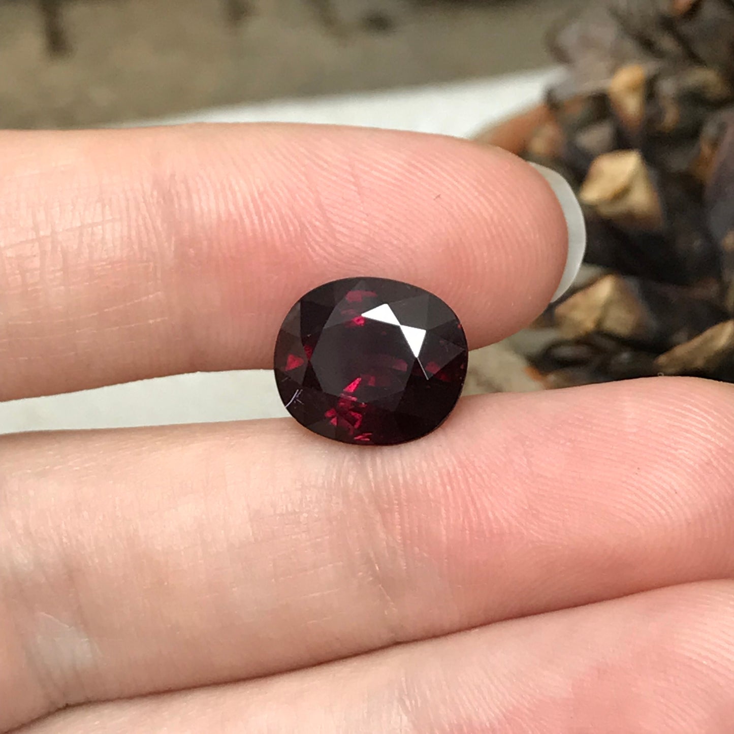 7 ct Natural Rhodolite Garnet, 12x10mm Red Garnet, Faceted Oval Cut Raspberry Garnet, Gem with Rutile Incusions,