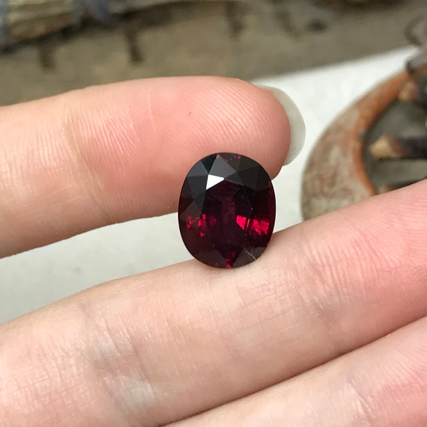 7 ct Natural Rhodolite Garnet, 12x10mm Red Garnet, Faceted Oval Cut Raspberry Garnet, Gem with Rutile Incusions,