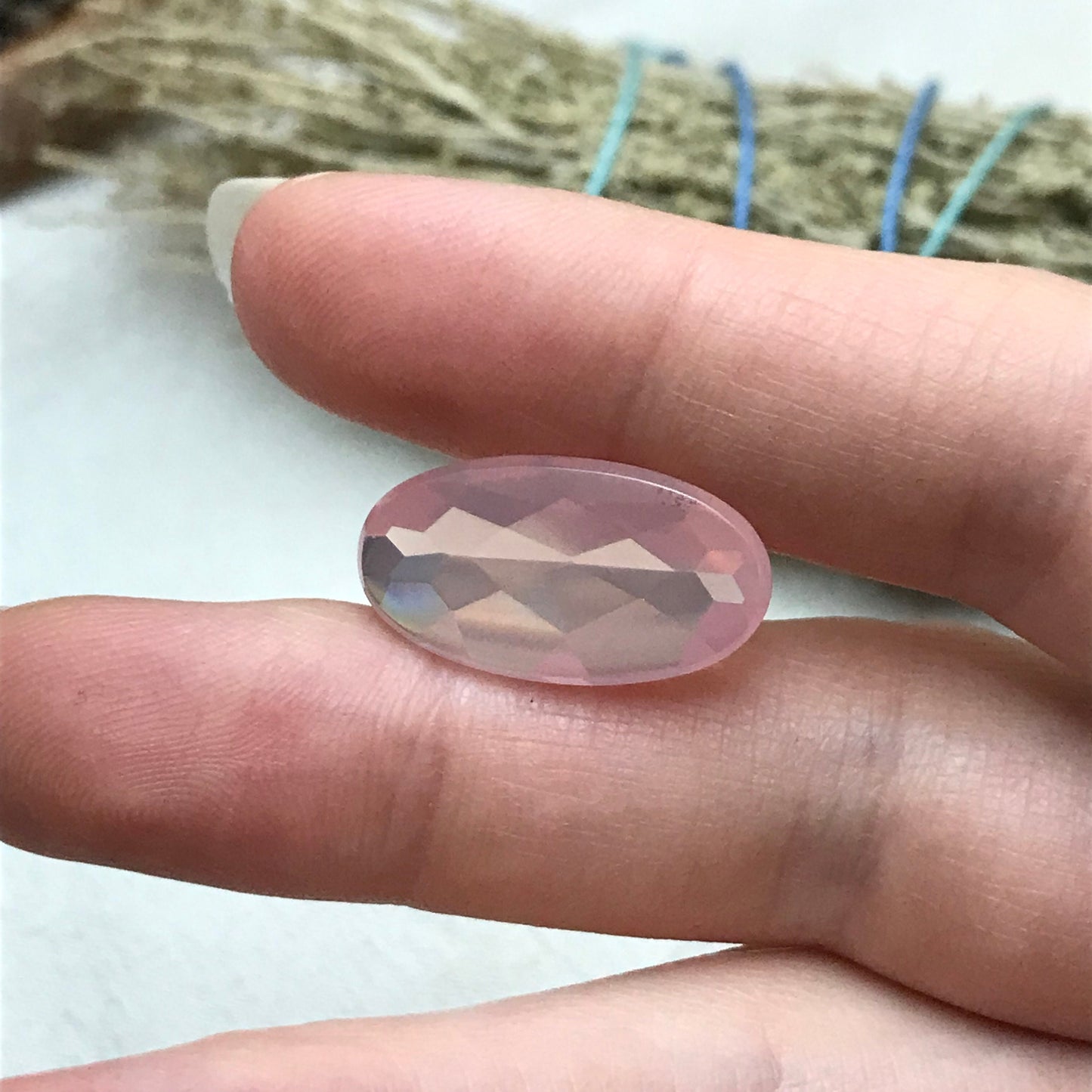 10 ct Rose Quartz, 22x12mm Oval, Light Pink, Unique Oval Cut Quartz Loose Gem Pretty Cut Gemstones Faceted Stone