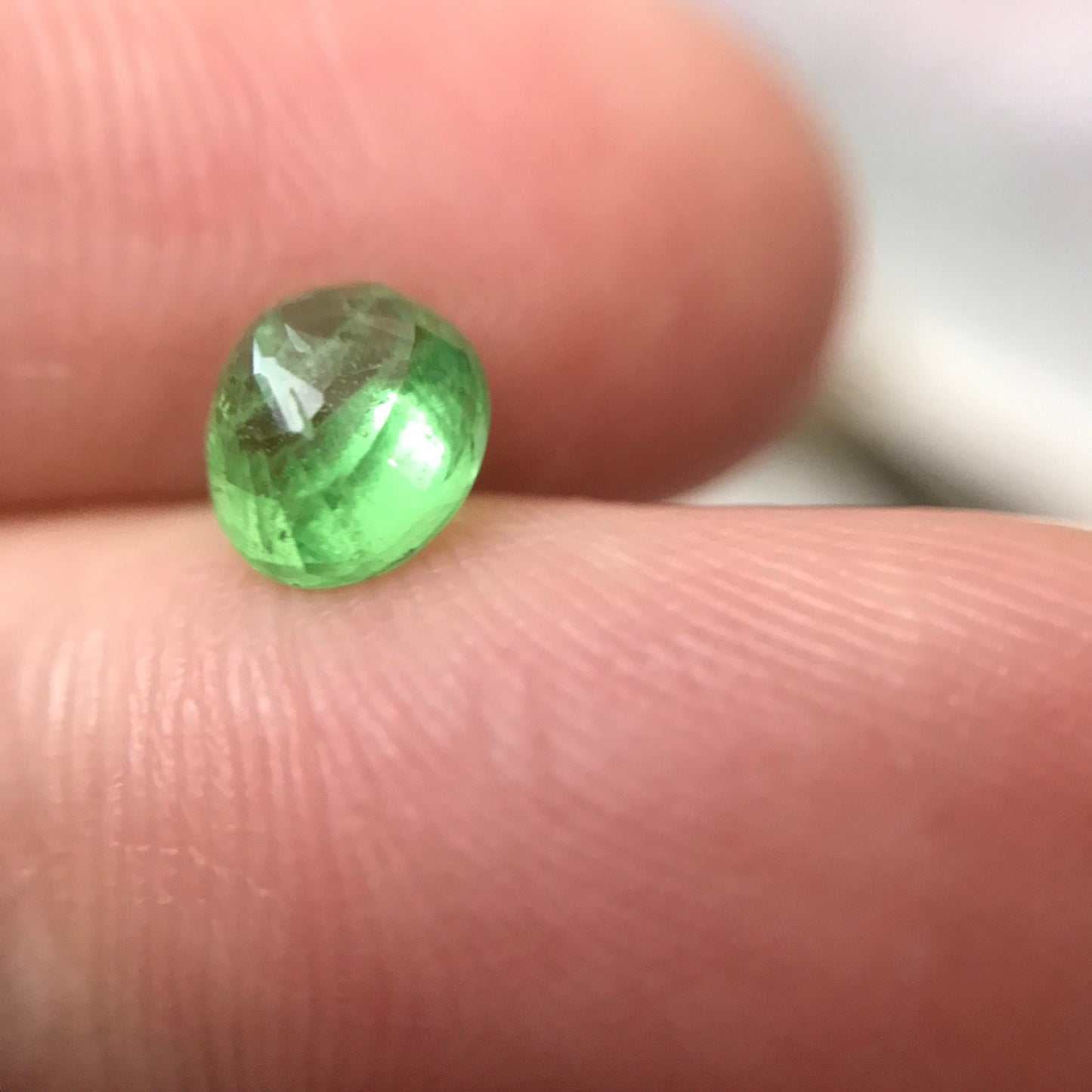 1 carat Natural Green Tsavorite Garnet 6.3x5.2mm Faceted Oval Genuine Gemstone Unmounted Loose Gem Earth Mined Green Garnet, 6x5mm