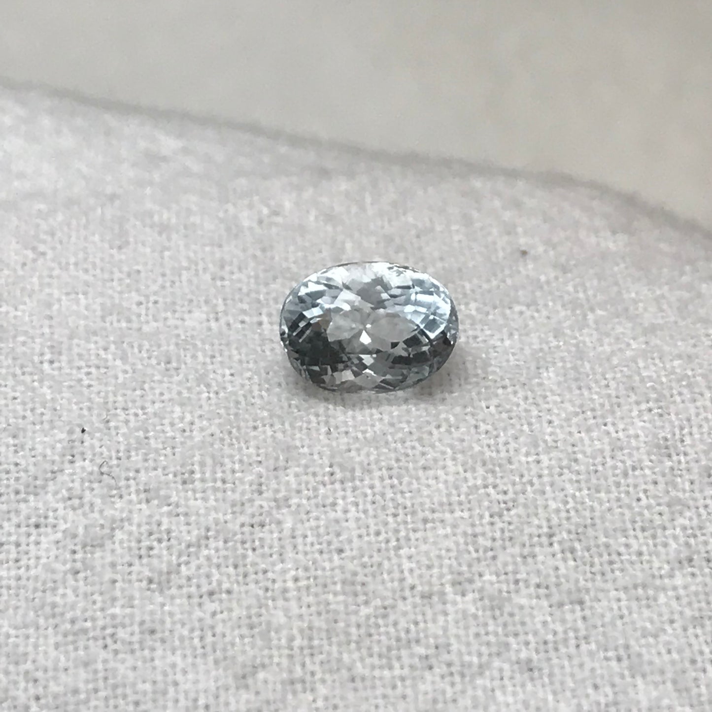 Light Blue Aquamarine 1.22 carat 7.5x5.5mm Oval Cut Natural Light Aquamarine, Faceted Loose Wholesale Gemstone for Jewelry