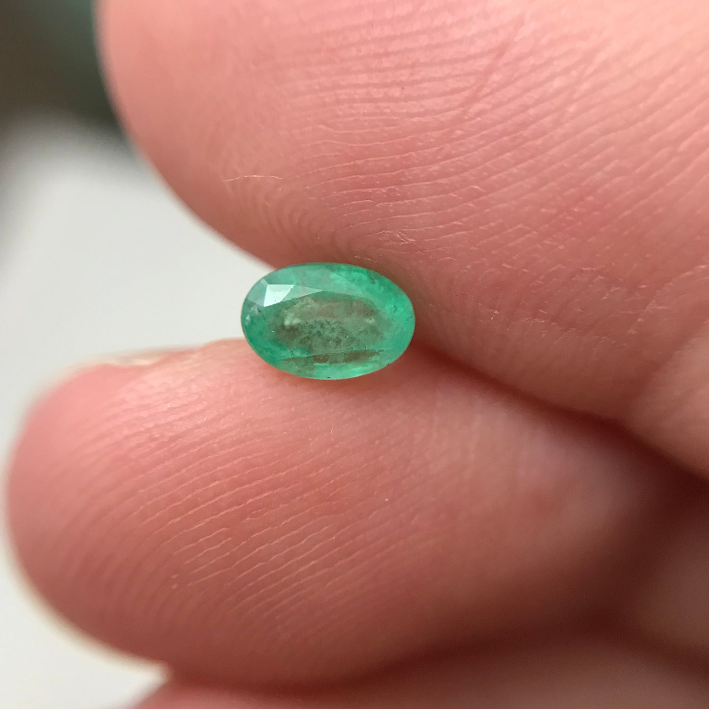 0.41cts Natural Emerald 6x4mm Oval Cut Faceted Light Green Emerald, Gem Precious Gemstone Loose Recycled Gemstone