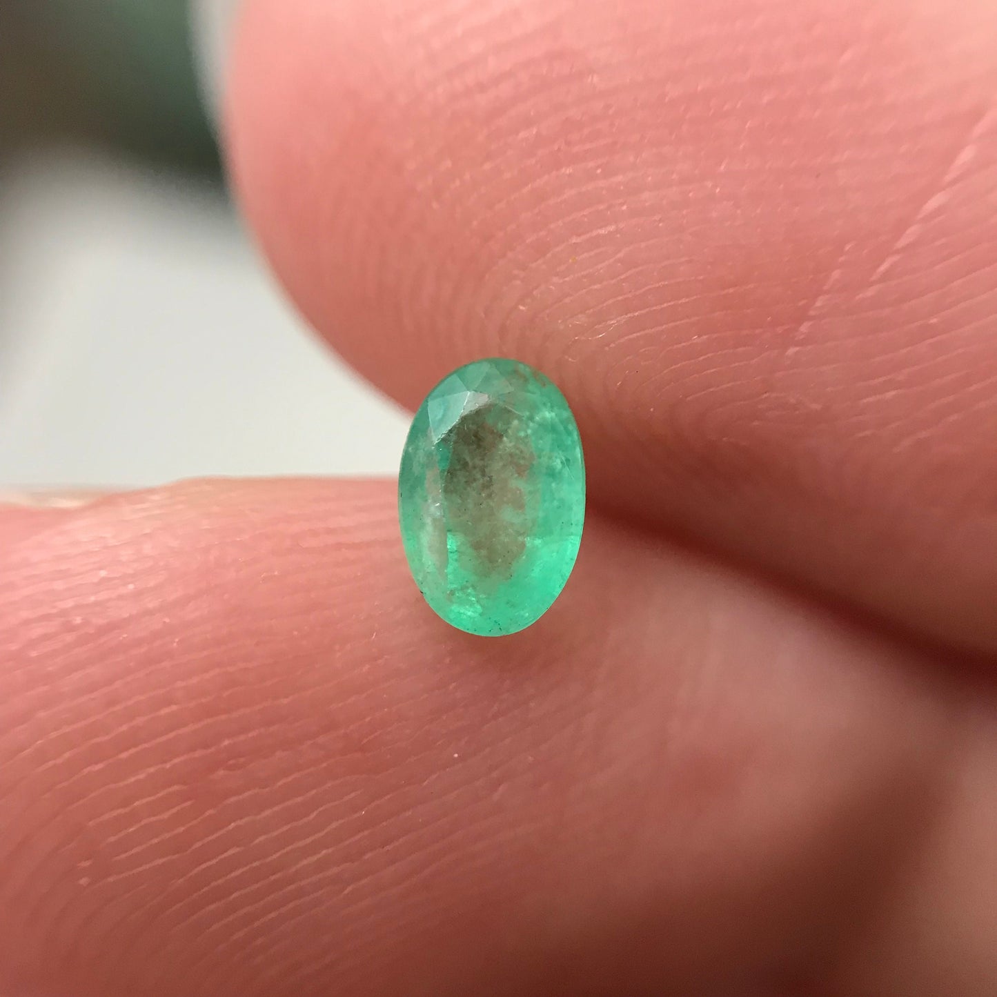 0.41cts Natural Emerald 6x4mm Oval Cut Faceted Light Green Emerald, Gem Precious Gemstone Loose Recycled Gemstone