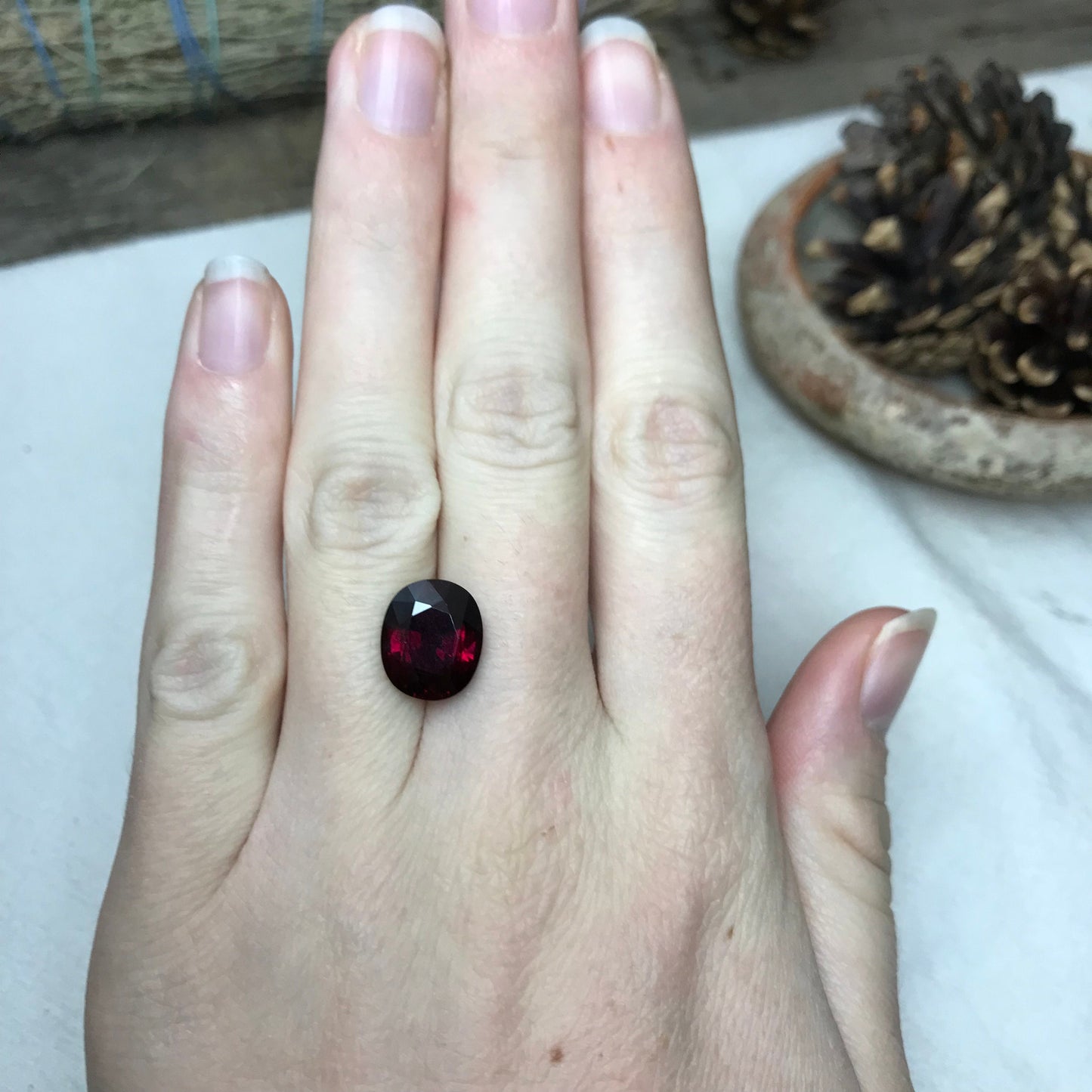 7 ct Natural Rhodolite Garnet, 12x10mm Red Garnet, Faceted Oval Cut Raspberry Garnet, Gem with Rutile Incusions,