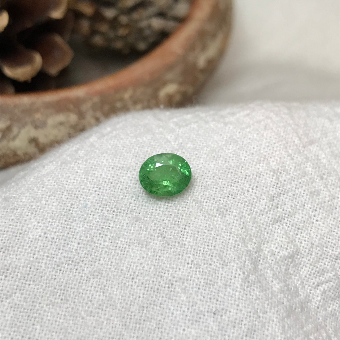1 carat Natural Green Tsavorite Garnet 6.3x5.2mm Faceted Oval Genuine Gemstone Unmounted Loose Gem Earth Mined Green Garnet, 6x5mm