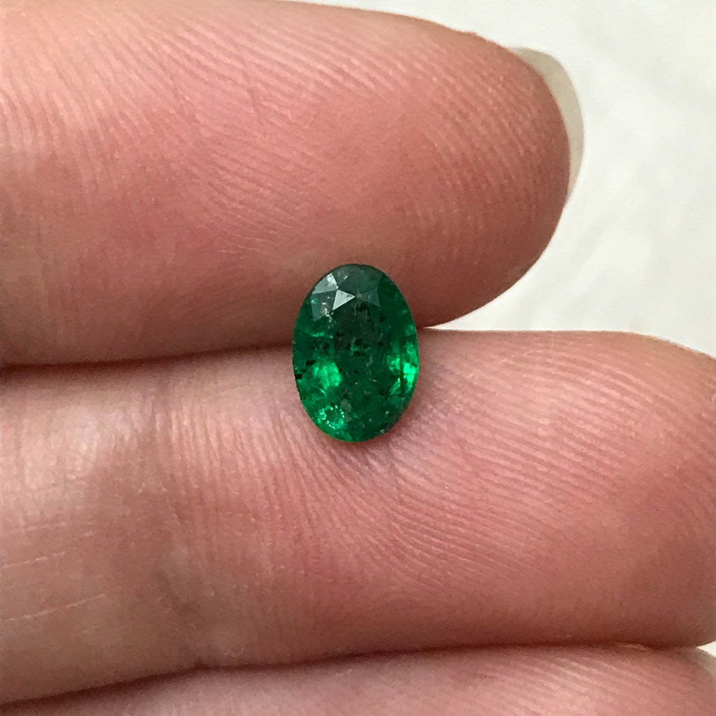 7x5mm Natural Green Emerald 0.70 carat, Oval Cut, Nice Green Emerald, Faceted Loose Gemstone for Jewelry, Excellent Color Emerald