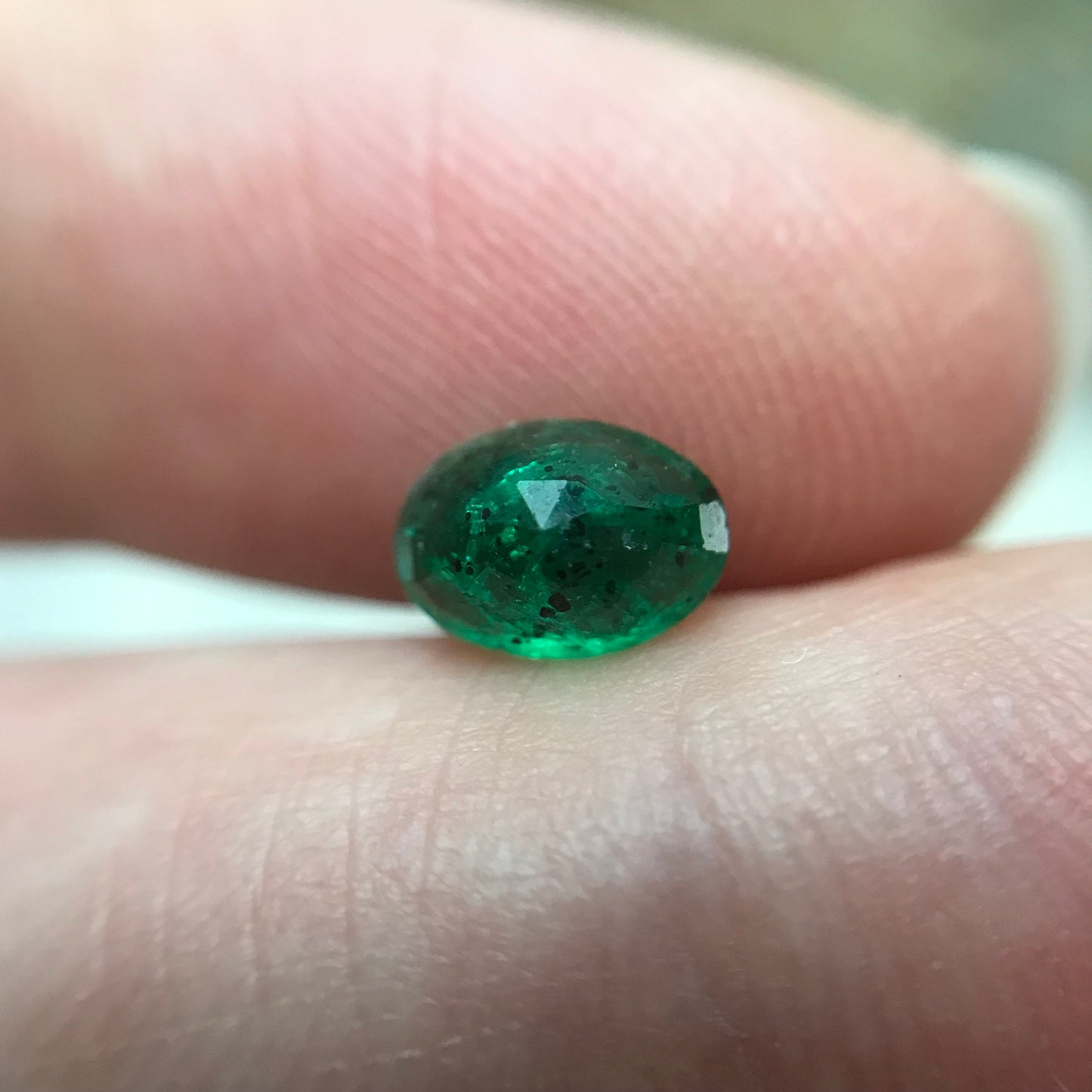 7x5mm Natural Green Emerald 0.70 carat, Oval Cut, Nice Green Emerald, Faceted Loose Gemstone for Jewelry, Excellent Color Emerald